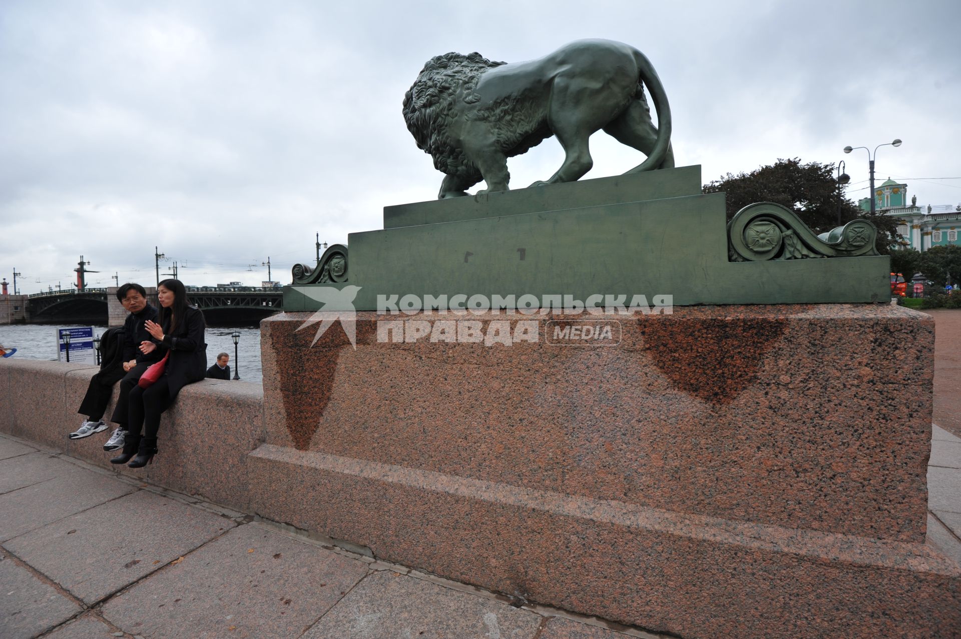 Лев Дворцовой пристани