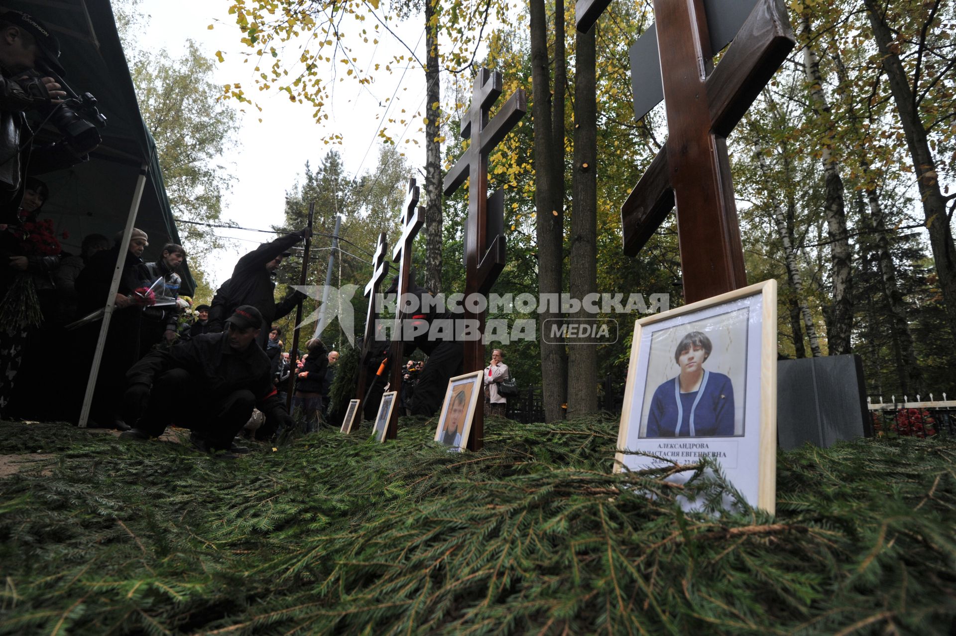 Похороны погибших в ДТП воспитанников детского дома