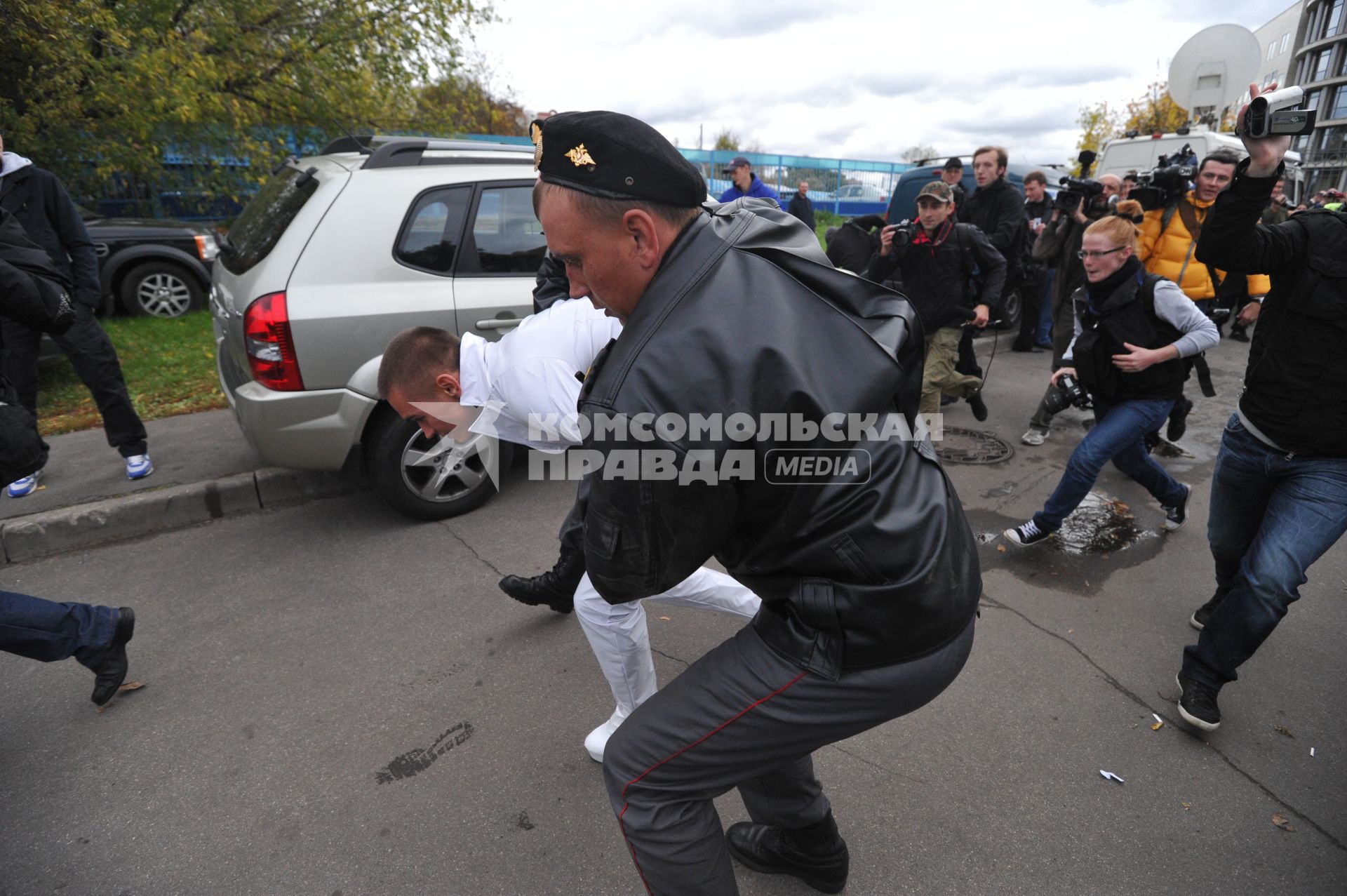 Акция протеста сторонников группы Pussy Riot