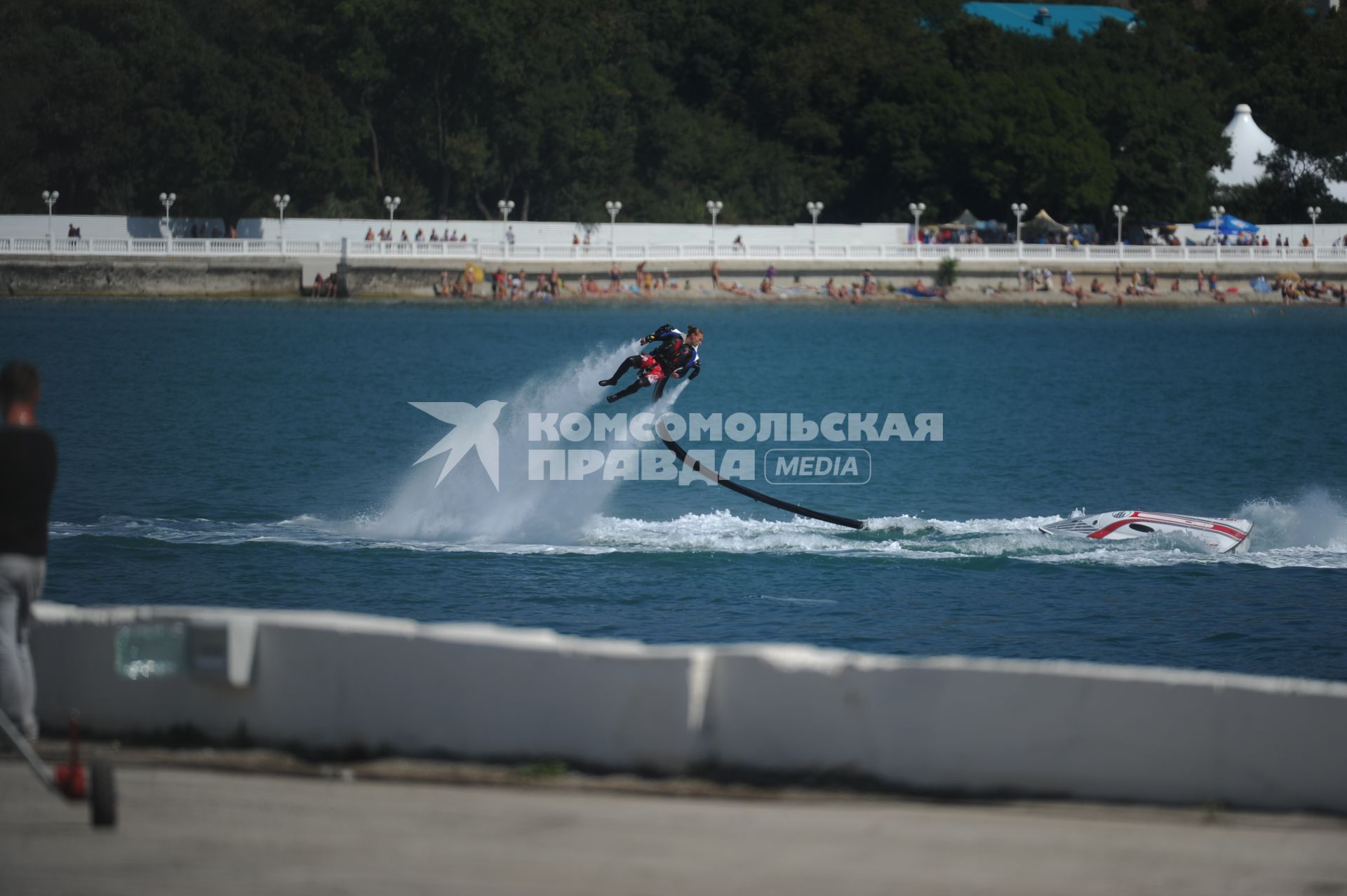 Полет на `летающем ранце`