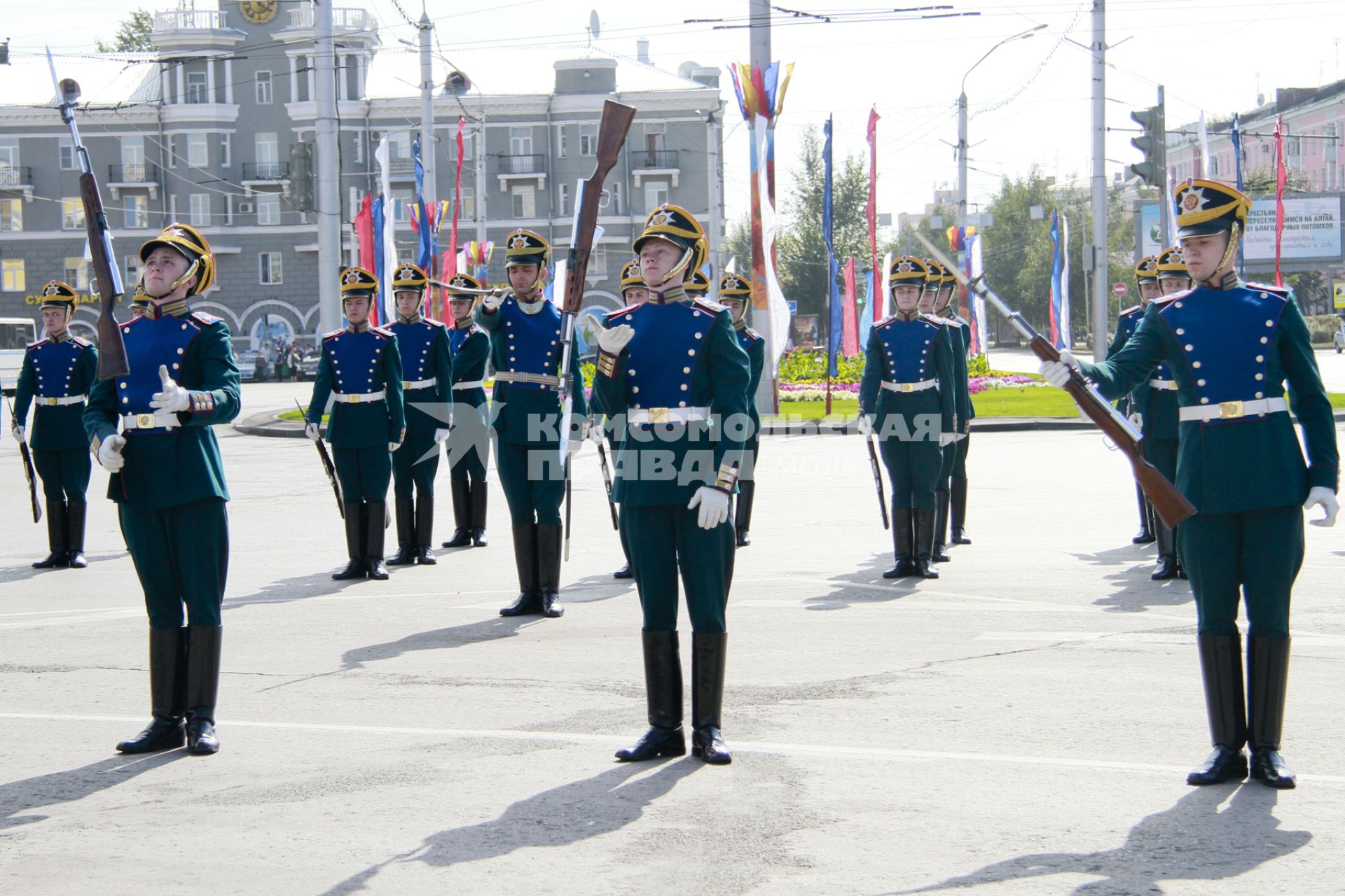 Выступление роты специального караула Президентского полка в Барнауле.