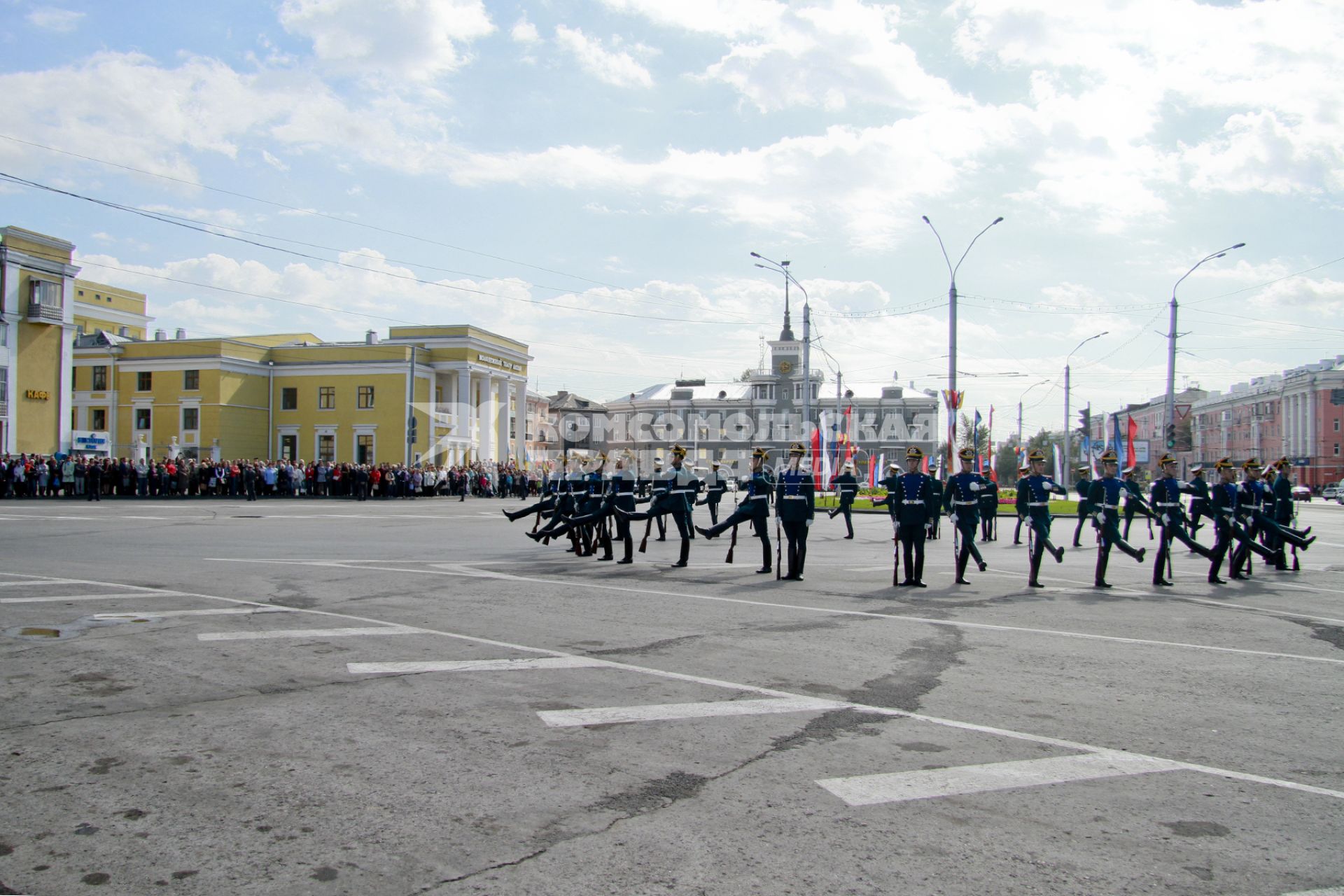 Выступление роты специального караула Президентского полка в Барнауле.