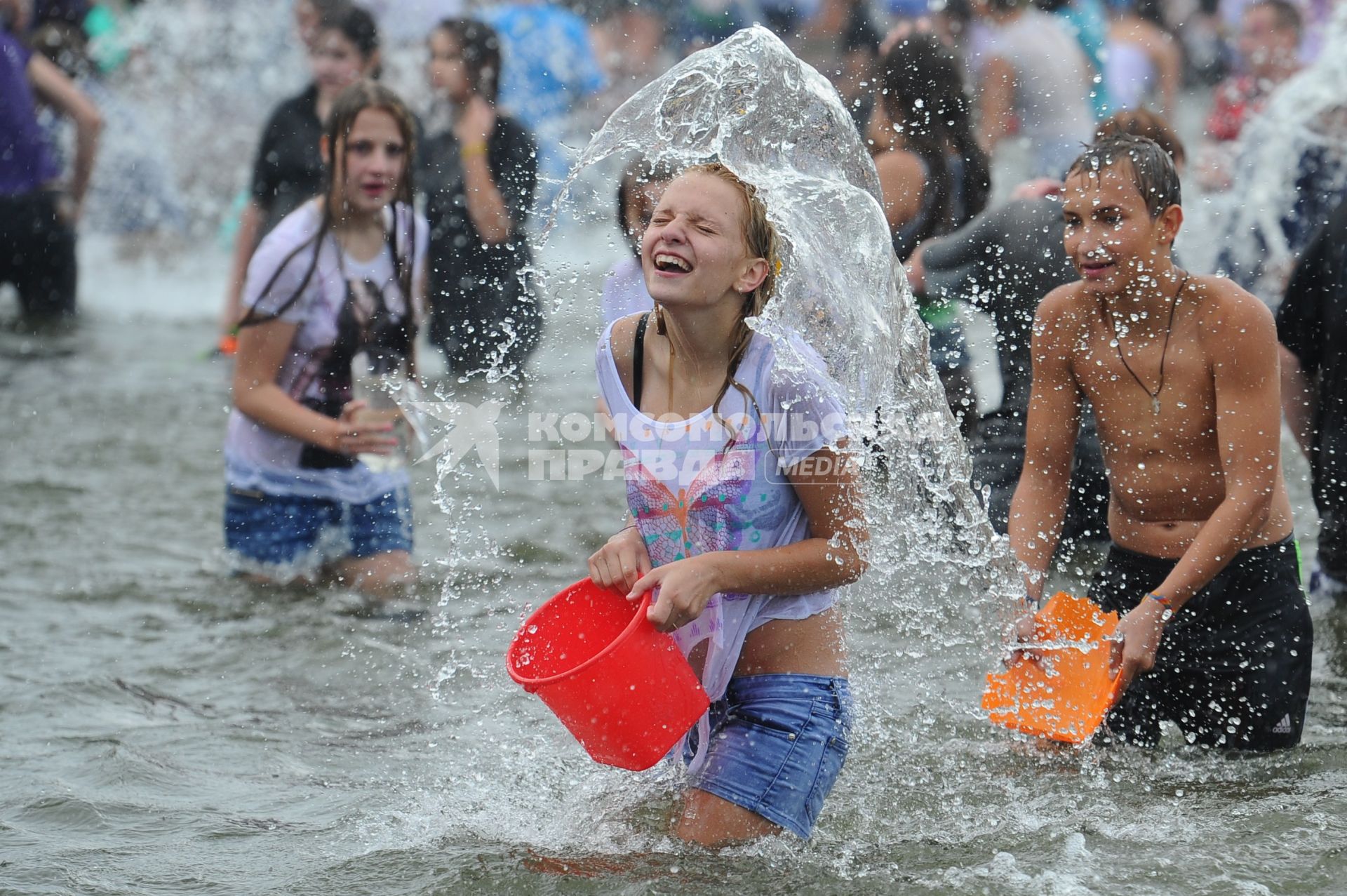 Водная битва на ВВЦ 2012.