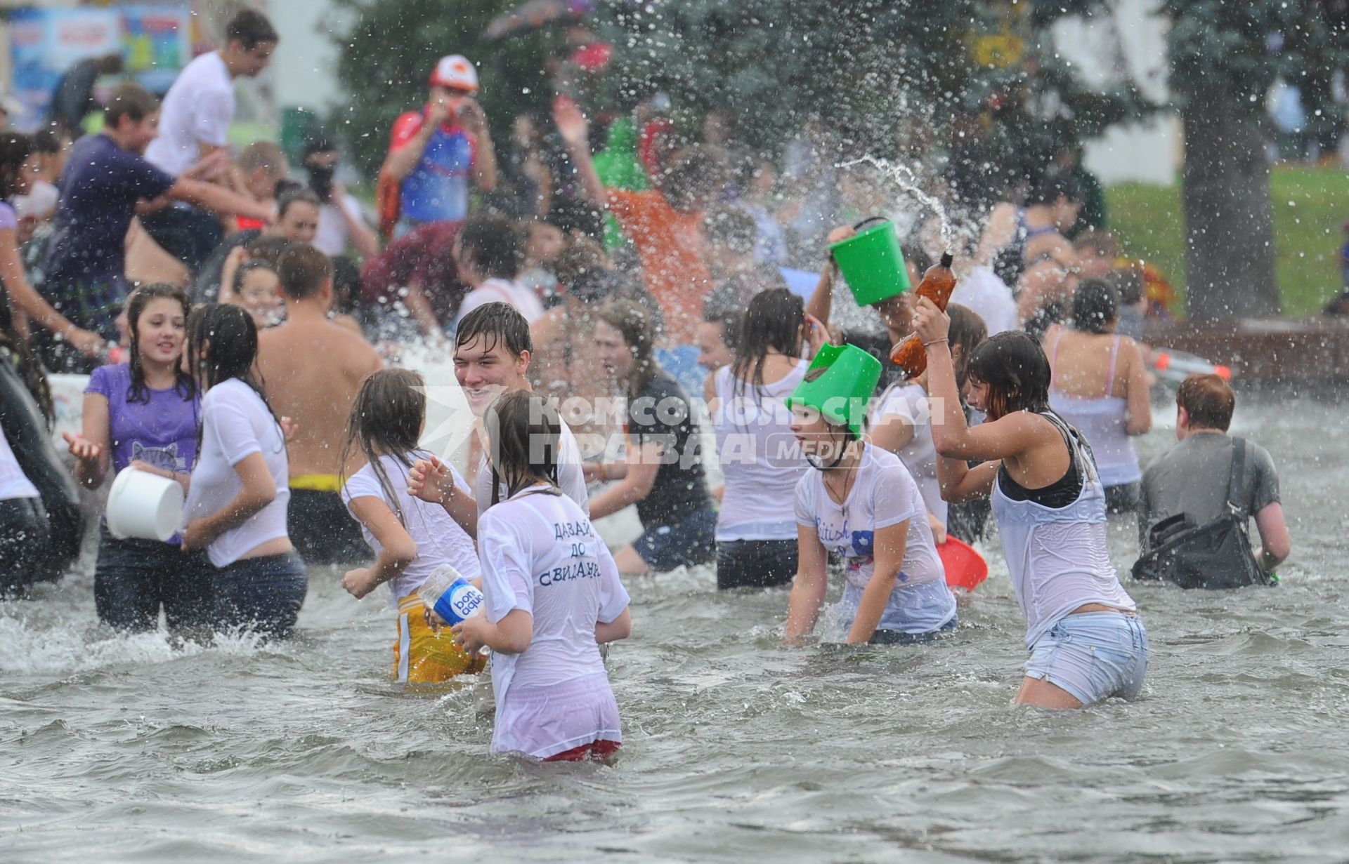 Водная битва на ВВЦ 2012.