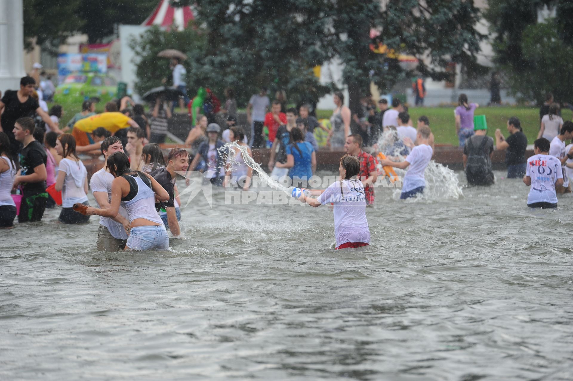 Водная битва на ВВЦ 2012.