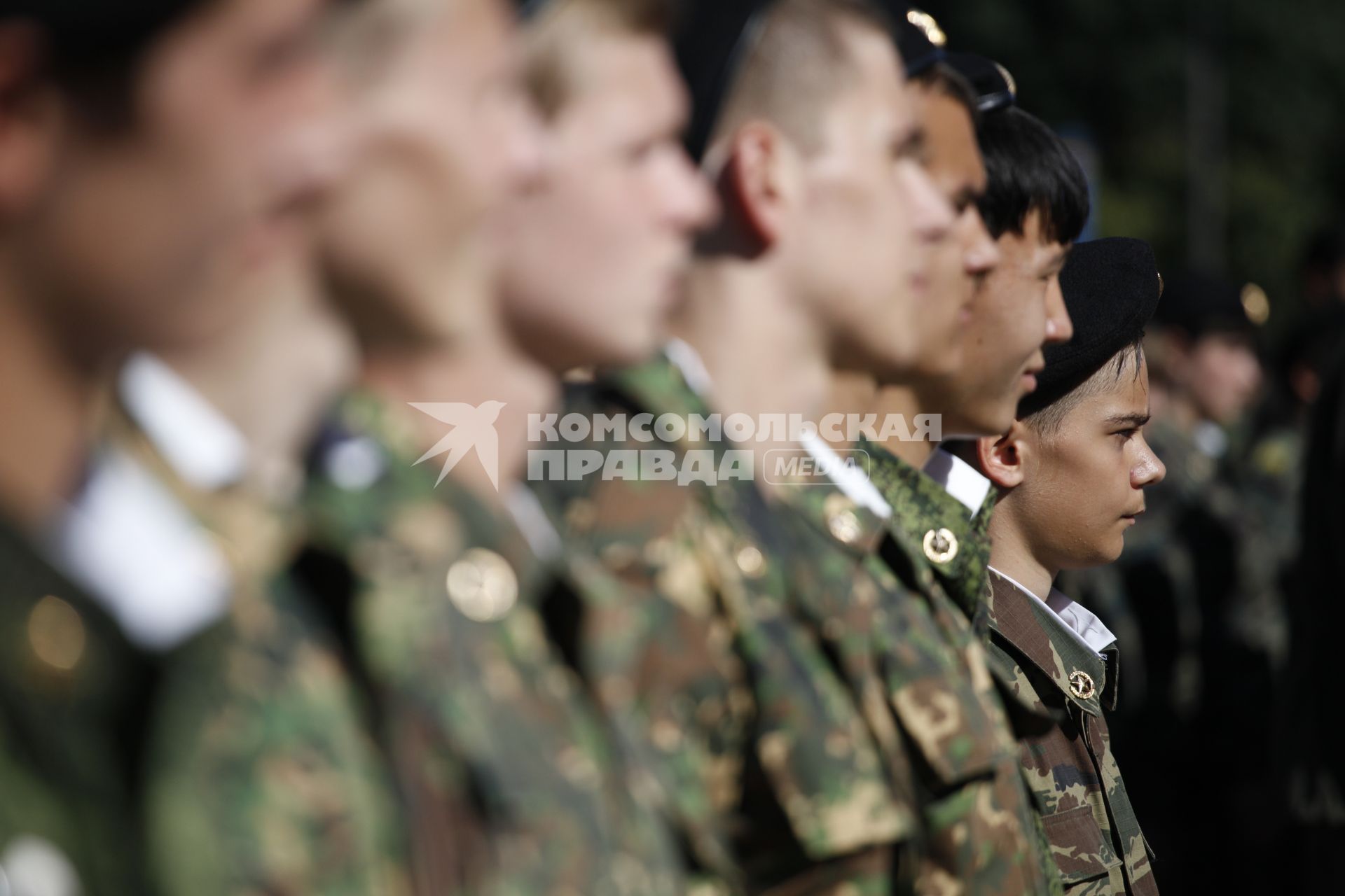 В Ставрополе в Военно-патриотической Кадетской школе имени генерала А.П. Ермолова торжественно приняли присягу 70 кадет. На снимке: строй кадет.