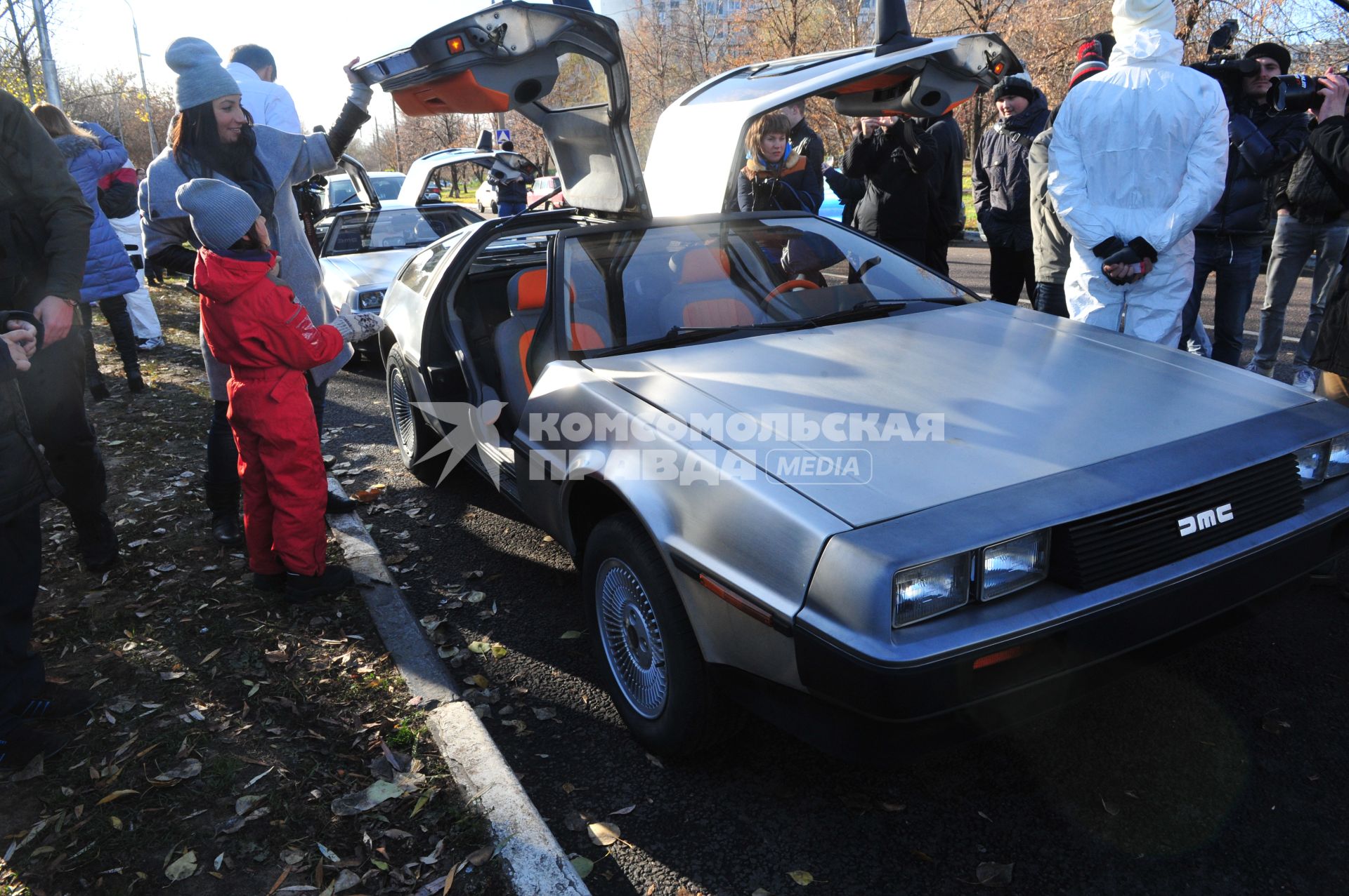 Автомобиль DeLorean DMC-12























Ксения Вдовина