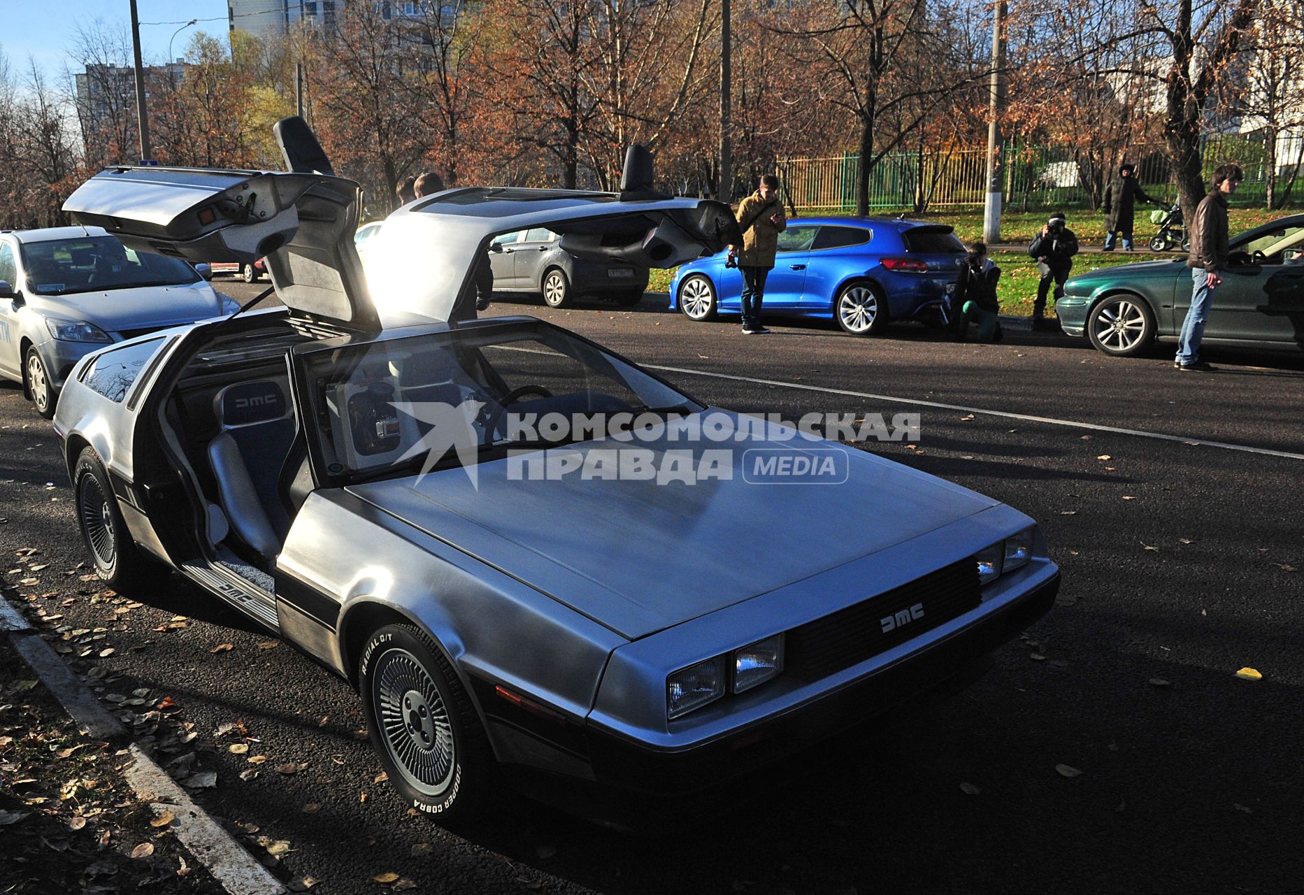 Автомобиль DeLorean DMC-12























Ксения Вдовина