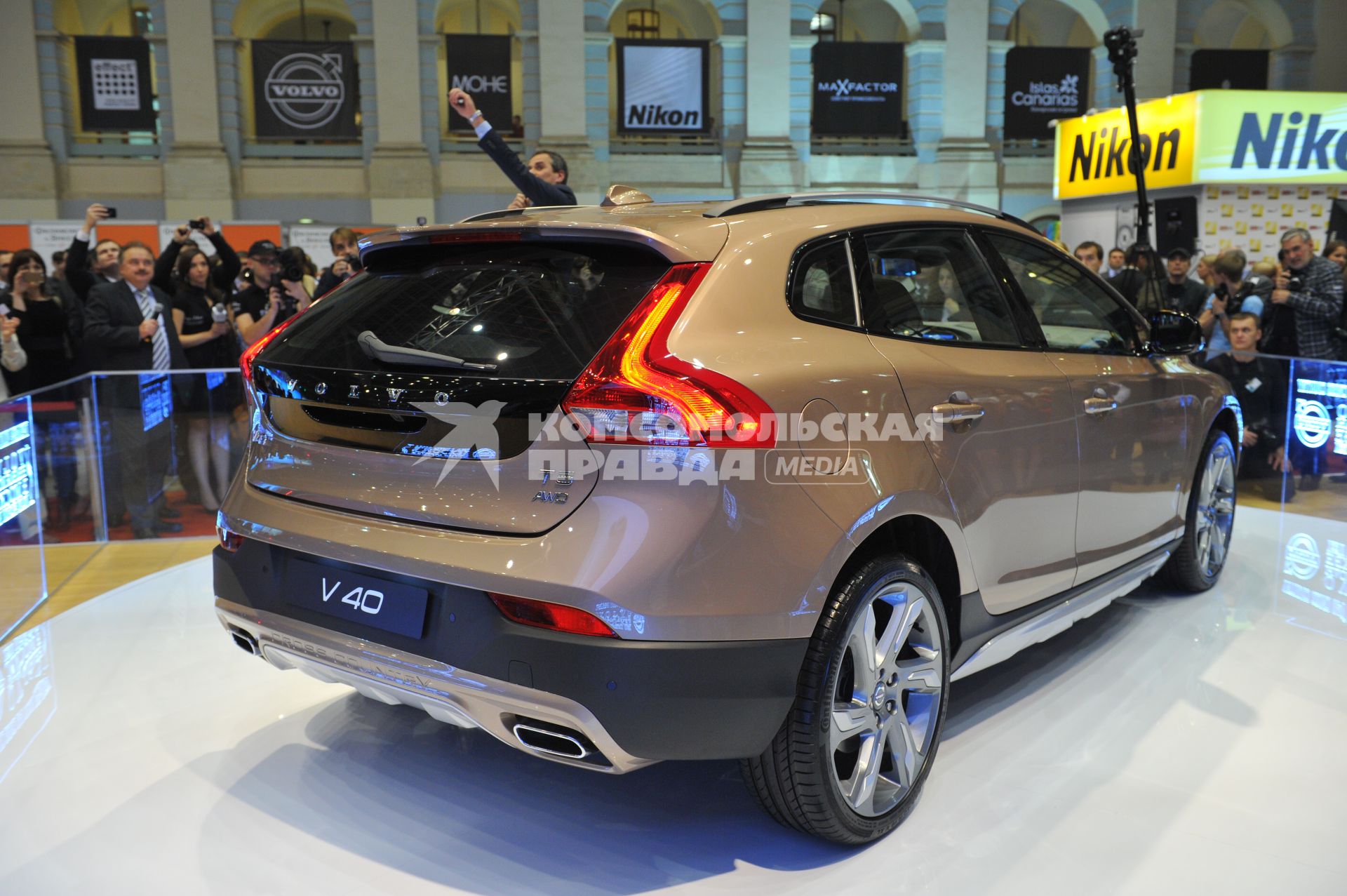 Автомобиль Volvo V40

























Ксения Вдовина