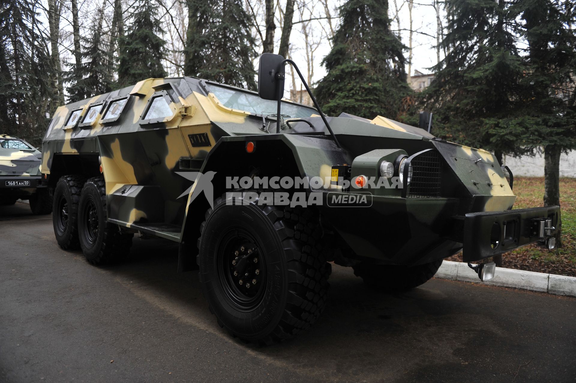 Бронированный автомобиль СБА-60-К2 `Булат`





























































Ксения Вдовина