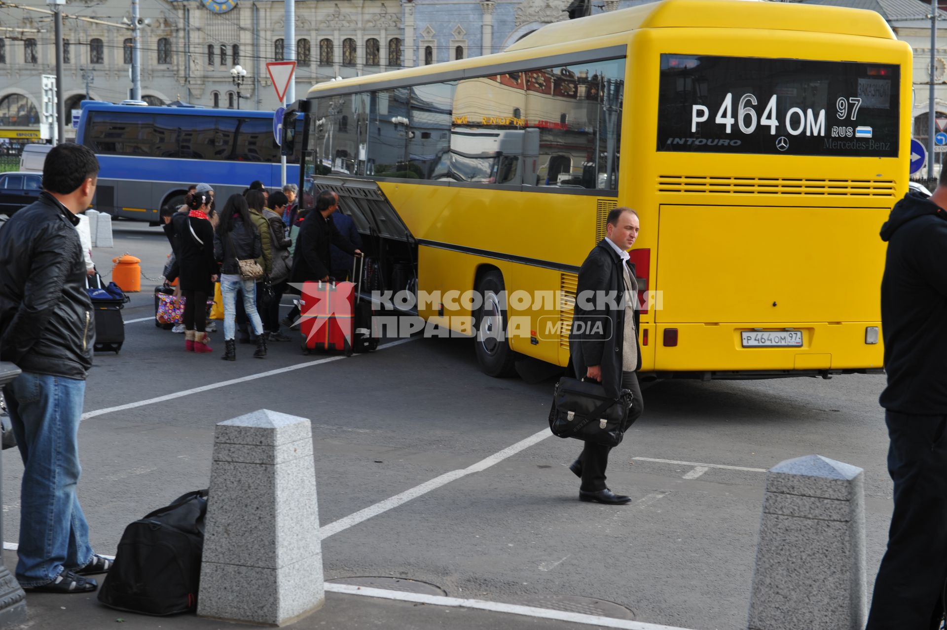 Пассажиры


































































Ксения Вдовина