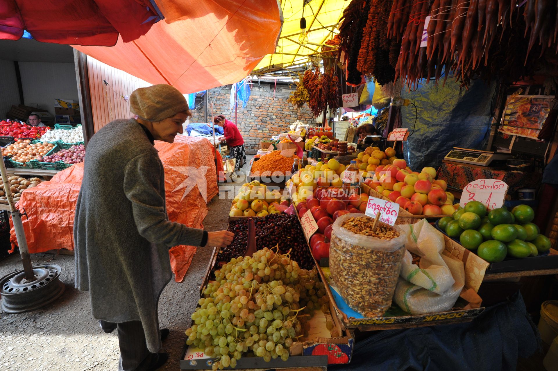 ÷ентральный продуктовый рынок в “билиси