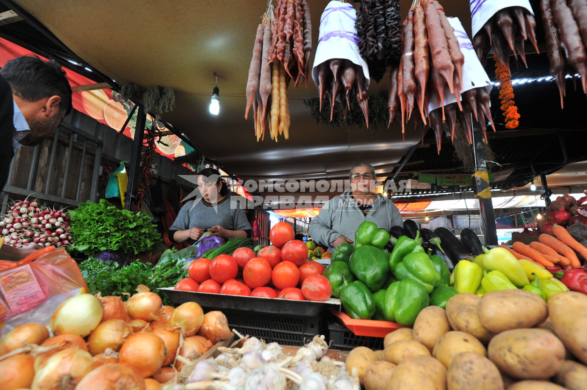 ÷ентральный продуктовый рынок в “билиси