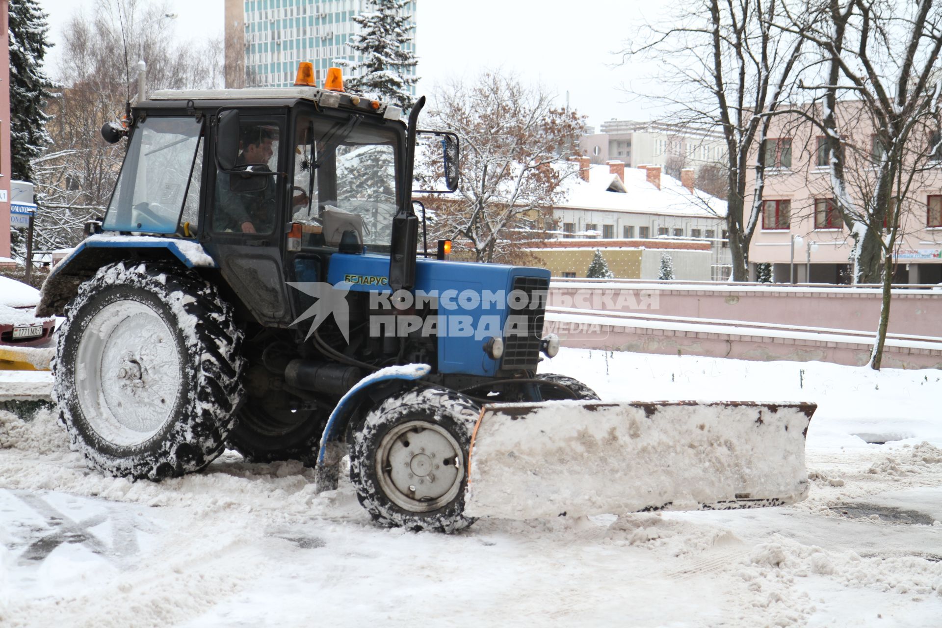 Минск. Снегоуборочная техника.