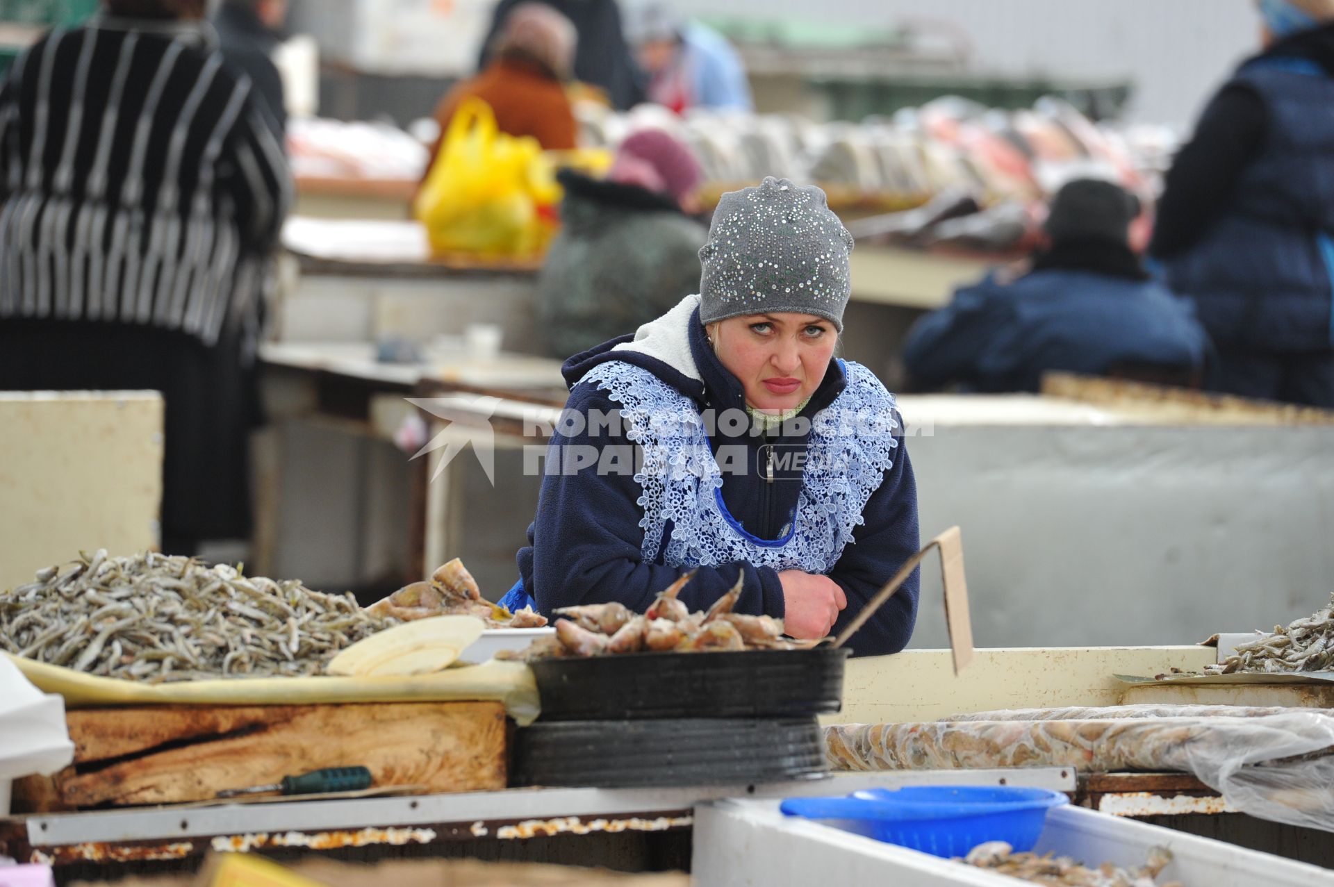 Рынок `Привоз`. На снимке: торговка.