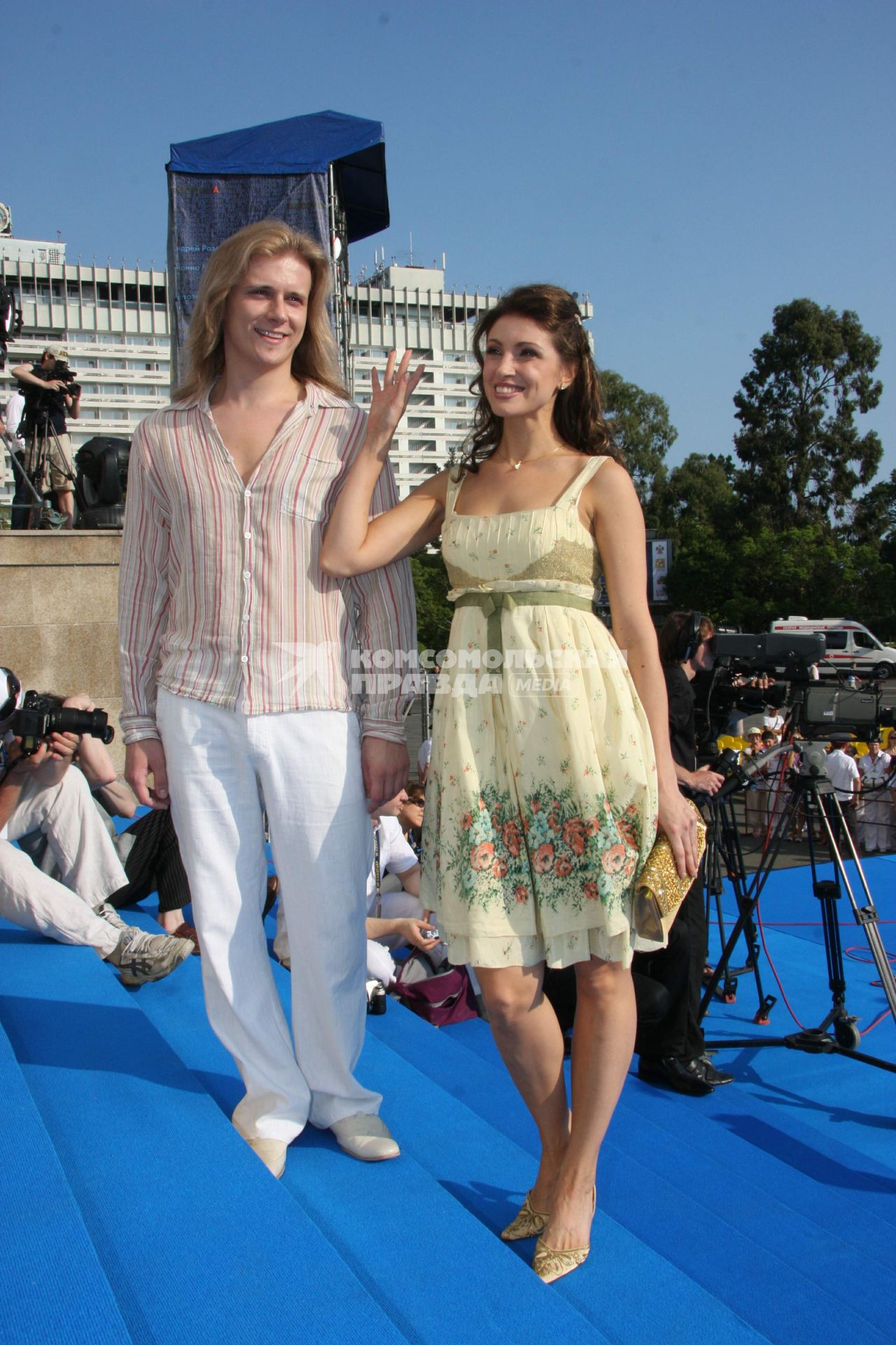 \"Кинотавр\" 2009 год. На снимке: актриса Макеева Анастасия с мужем актером Матвейчуком Глебом
