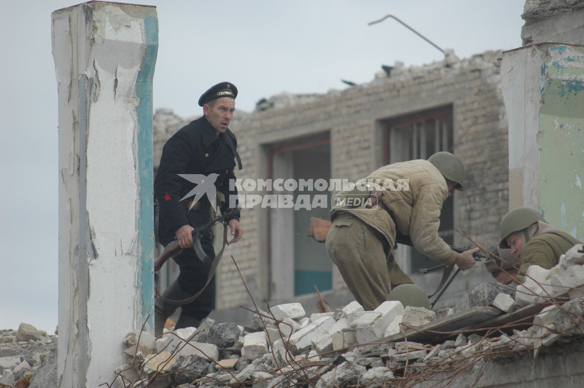 В Волгограде провели военно-историческую реконструкцию, посвященную 70-летию контрнаступления советских войск под Сталинградом.