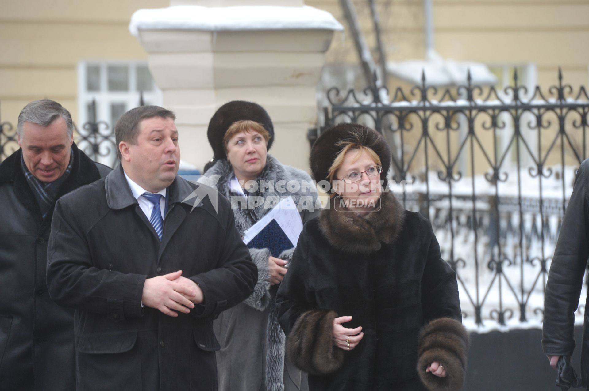 Открытие Центра крови на базе Первого Московского государственного медицинского университета им. И.М. Сеченова. На снимке: ректор Первого Московского государственного медицинского университета им. И.М. Сеченова Петр Глыбочко и министр здравоохранения РФ Вероника Скворцова (в центре слева направо).