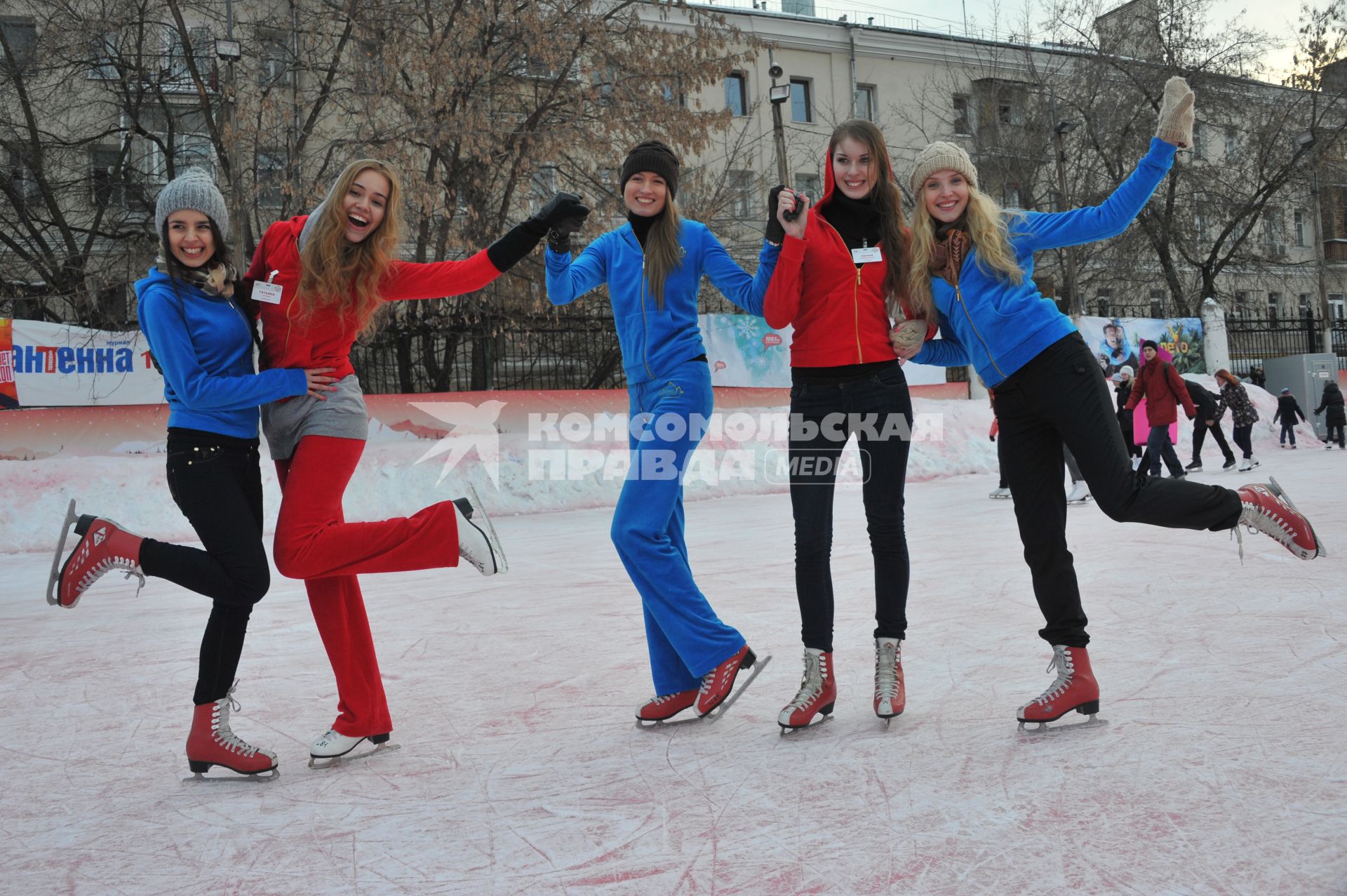 Подготовка финала шоу`Мисс Россия 2013`. На снимке: участницы конкурса.