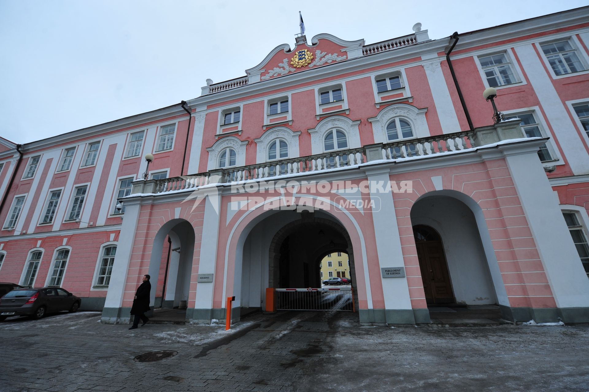 Здание Эстонского парламента. Бывший губернаторский дворец (дворец Тоомпеа).