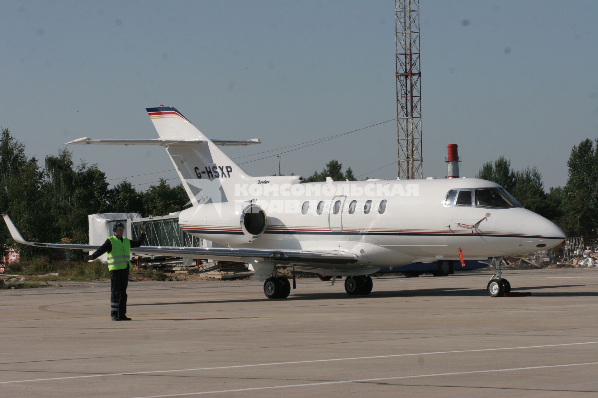 Самолет raytheon hawker 850xpi g-hsxp в Калининграде