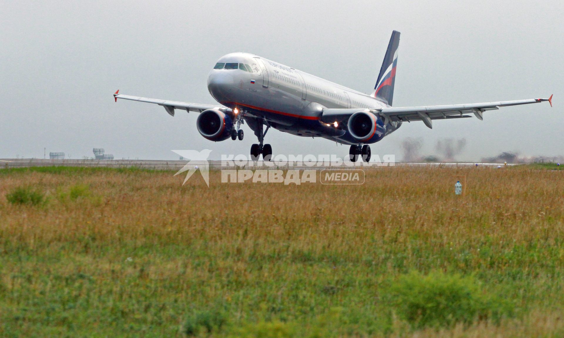 Пассажирский самолет Airbus A321 авиакомпании `Аэрофлот`.