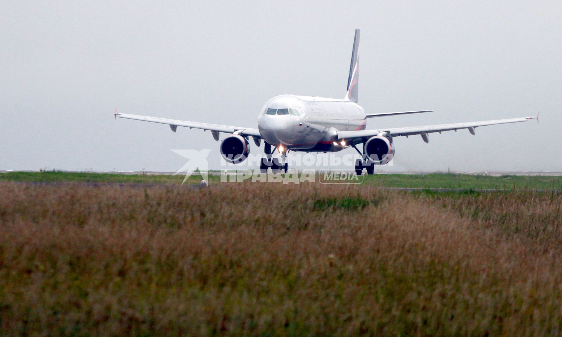 Пассажирский самолет Airbus A321 авиакомпании `Аэрофлот`.