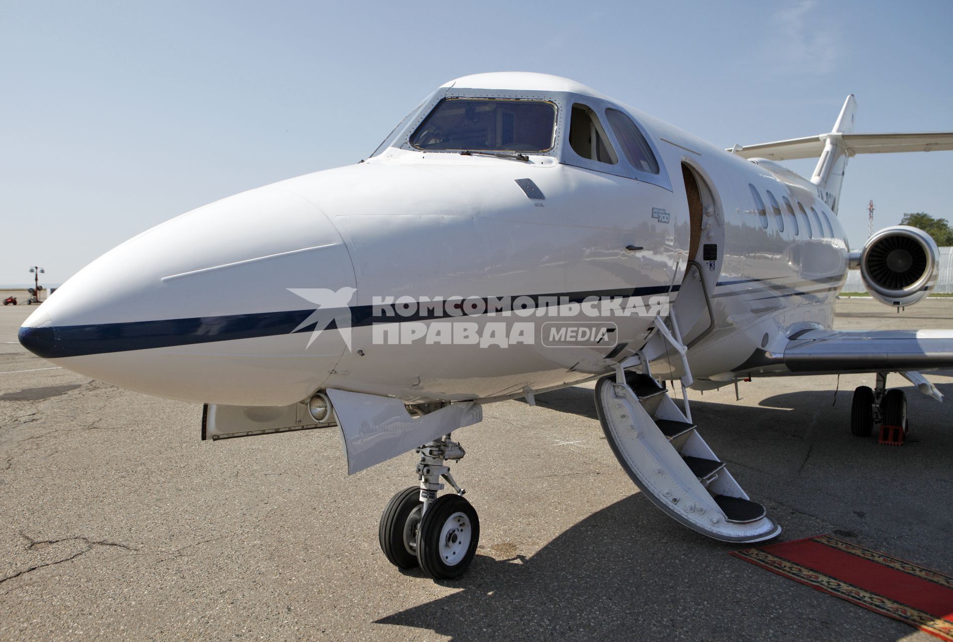 Пассажирский самолет Hawker Siddeley HS-125-700 (аэротакси-аэролимузин).