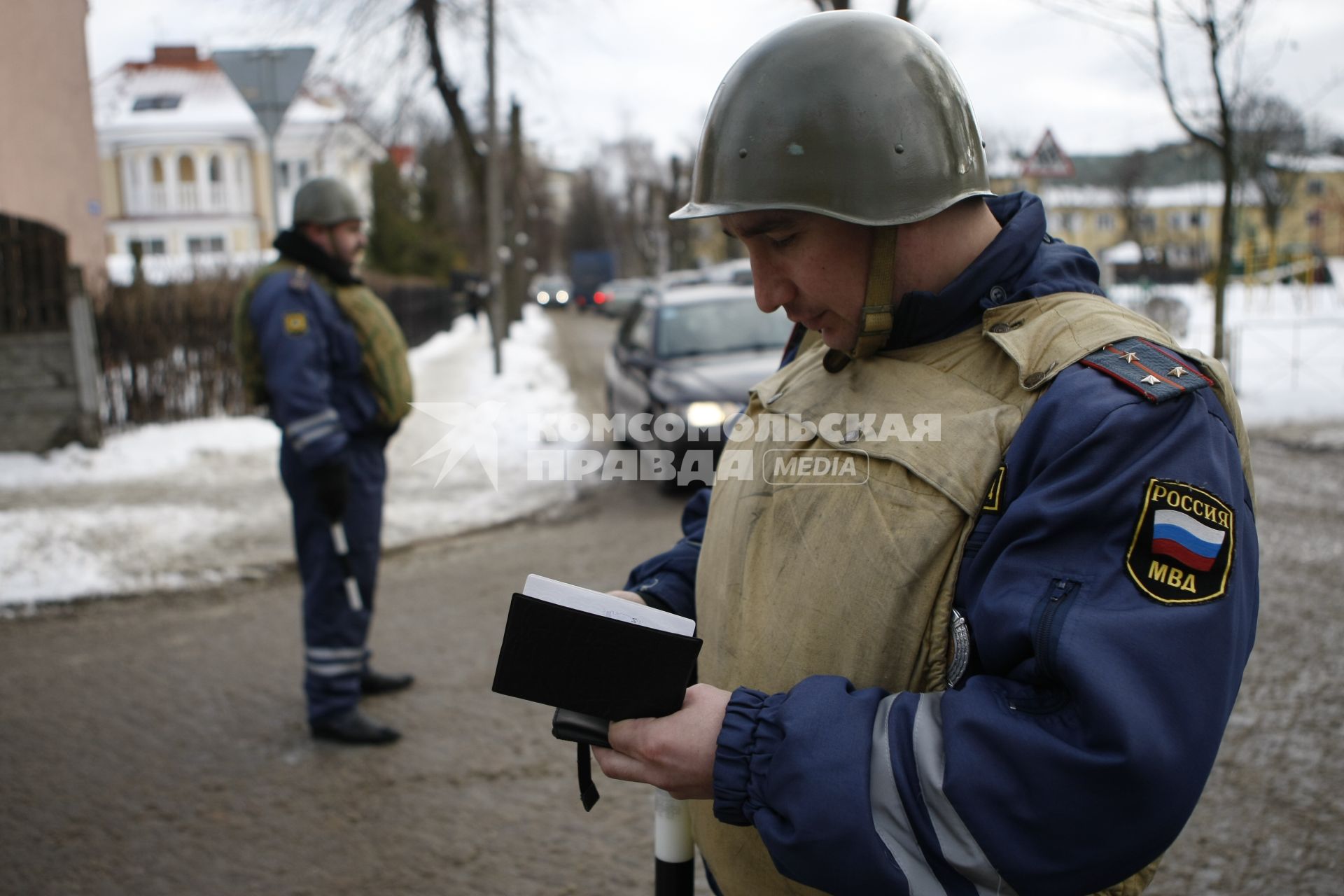 План перехват полицейские проверяют документы