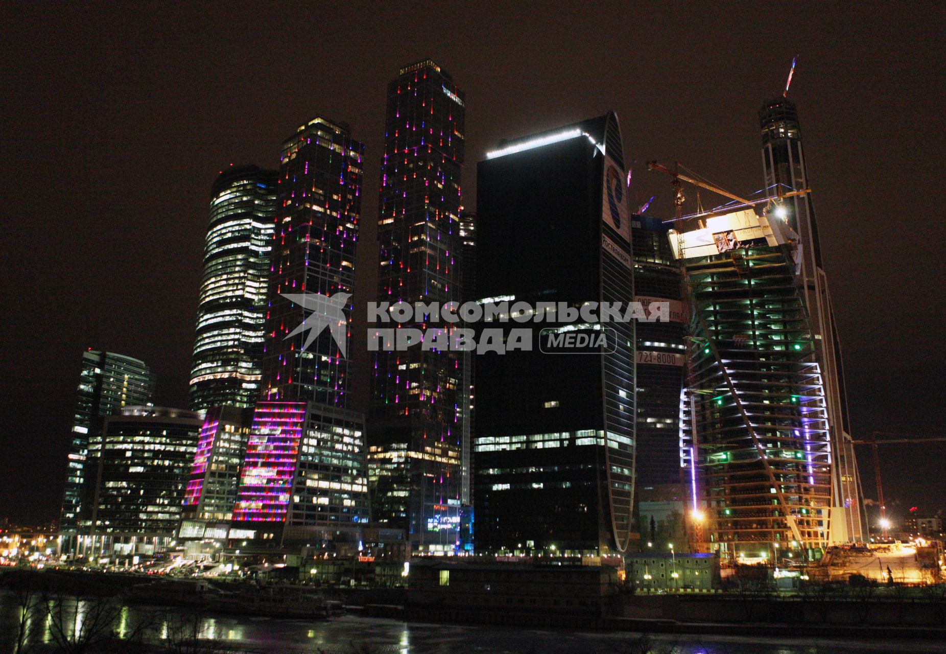 Москва-сити ночью.