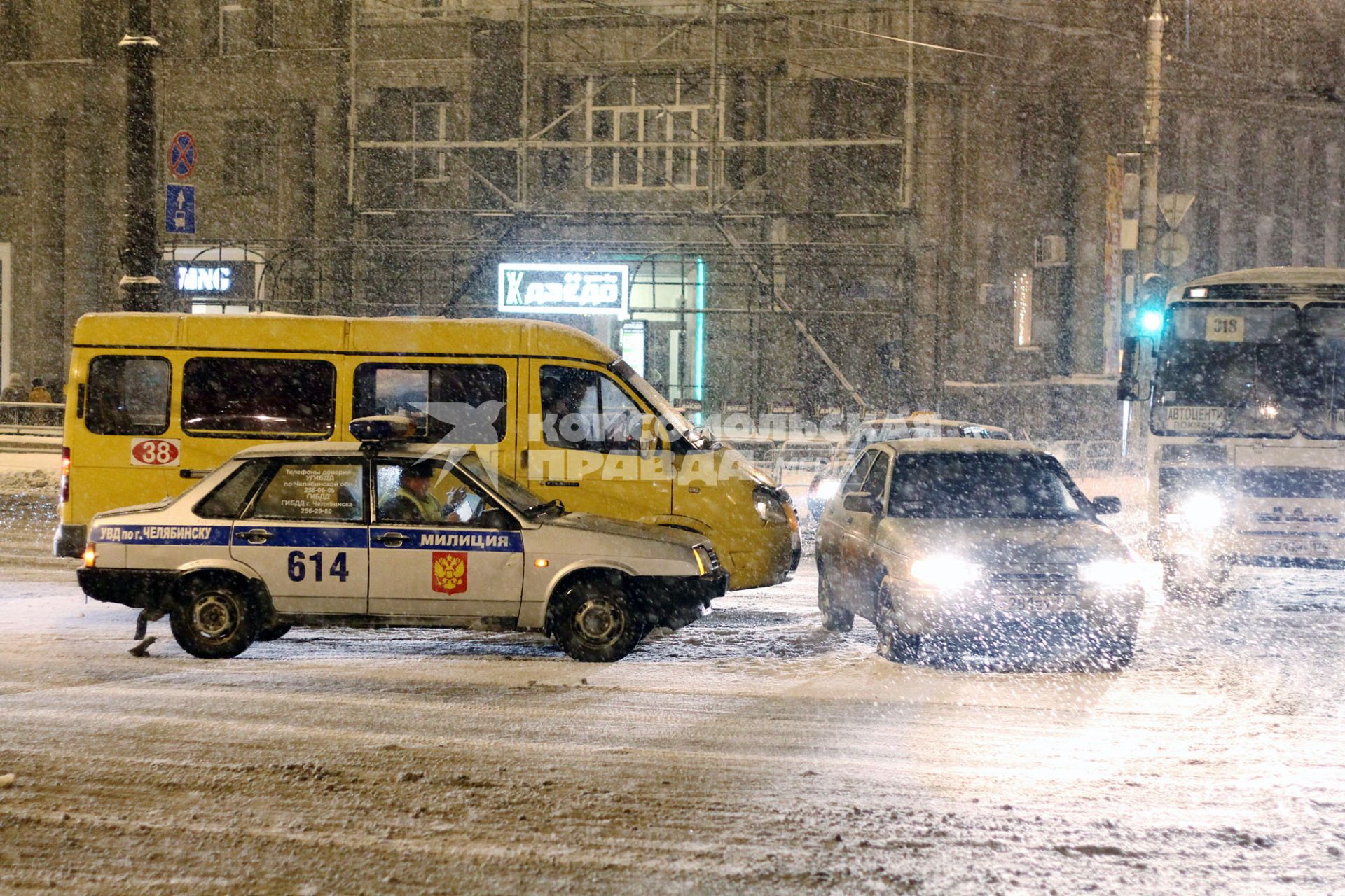 ДТП во время снегопада.