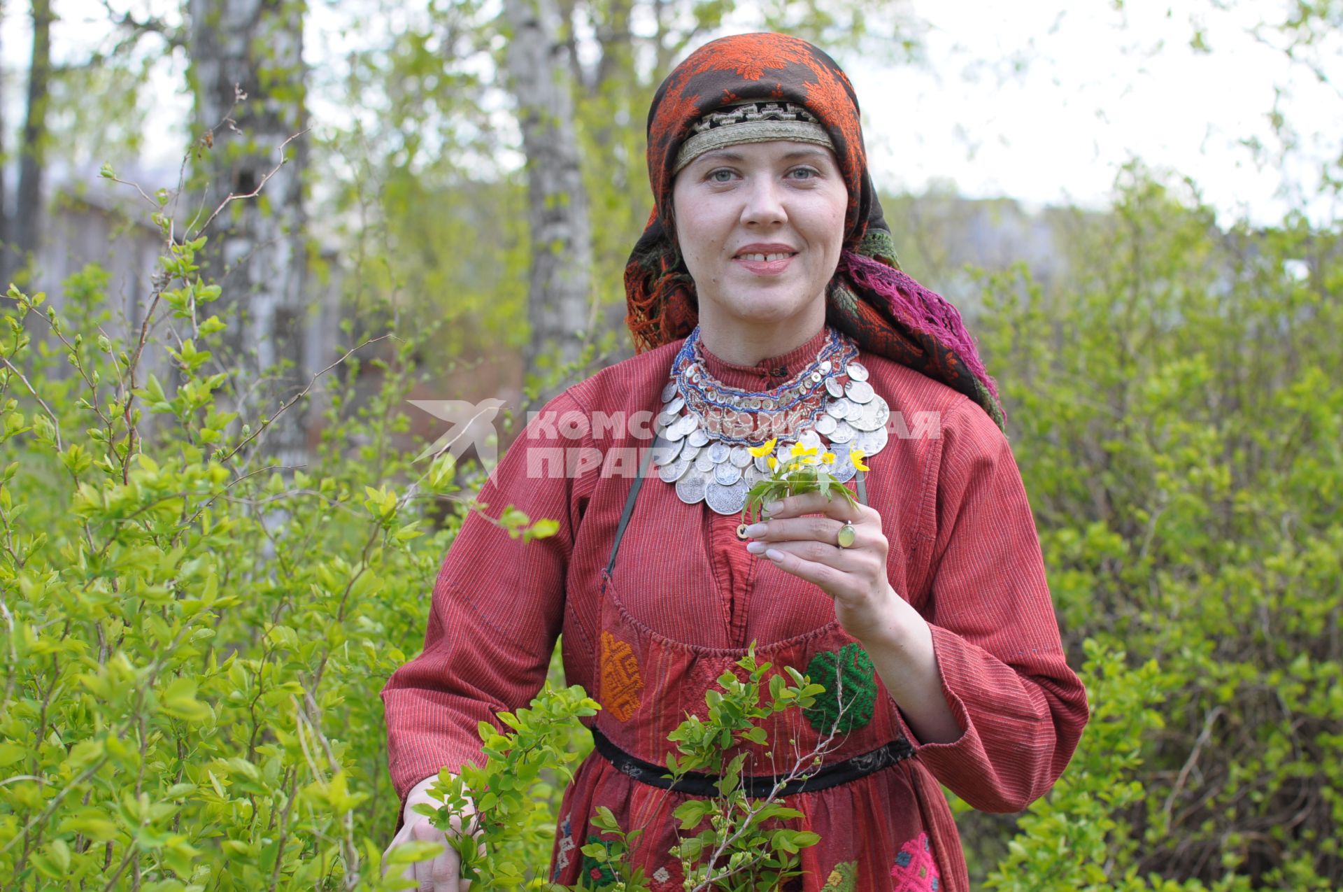 Корреспондент КП Дарья Завгородняя в национальном удмуртском костюме.