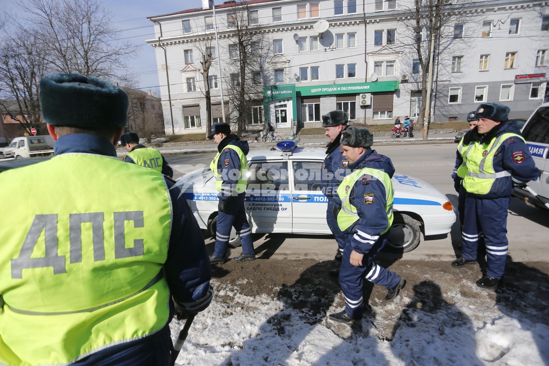 Сотрудники гибдд Калининграда проводят акцию трезвый водитель.