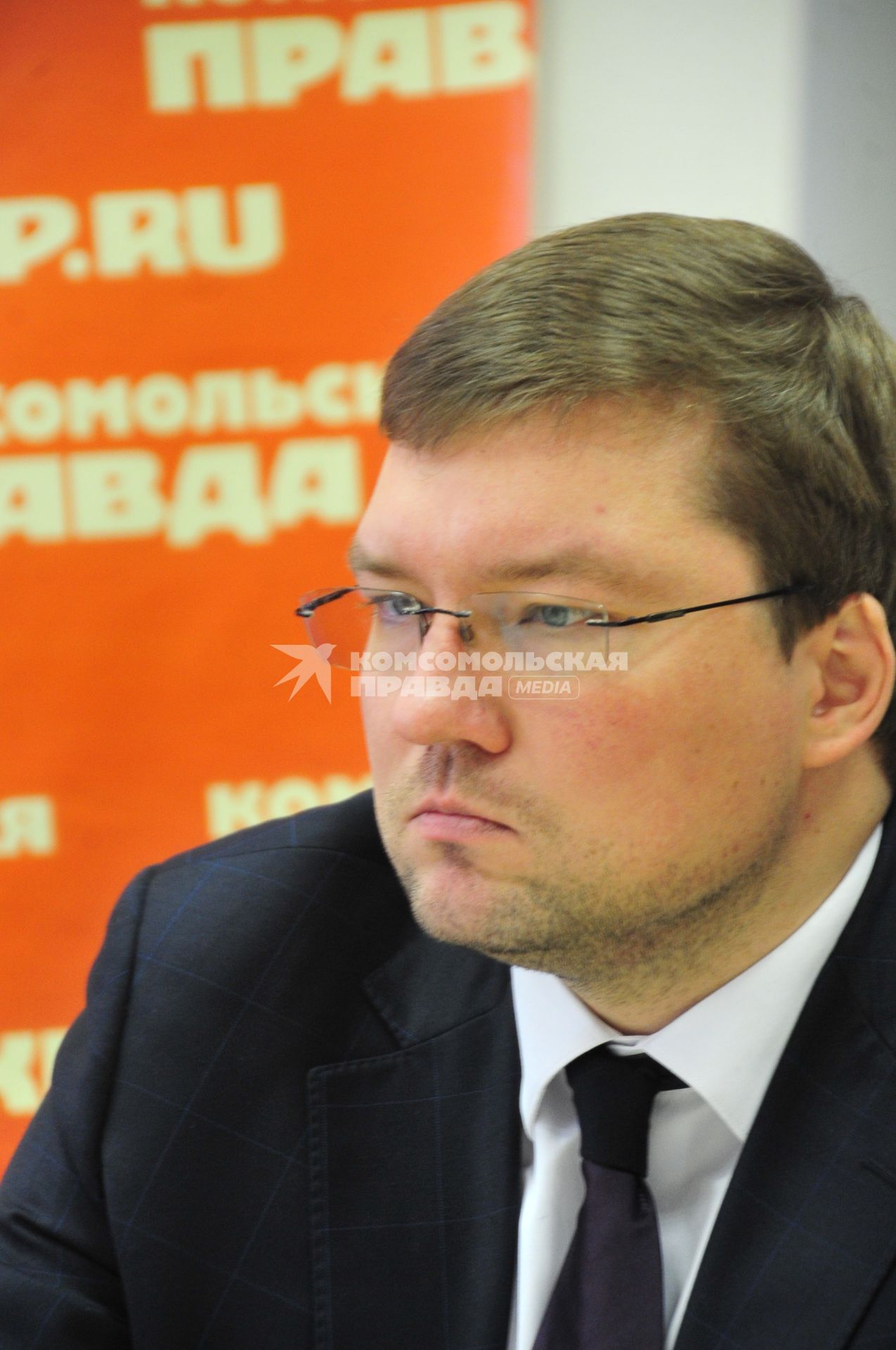 ИД `Комсомольская правда`. Круглый стол на тему: `Что будет с московским Арбатом?`. На снимке:  директор кафе `Синий троллейбус` Алексей Ермилов