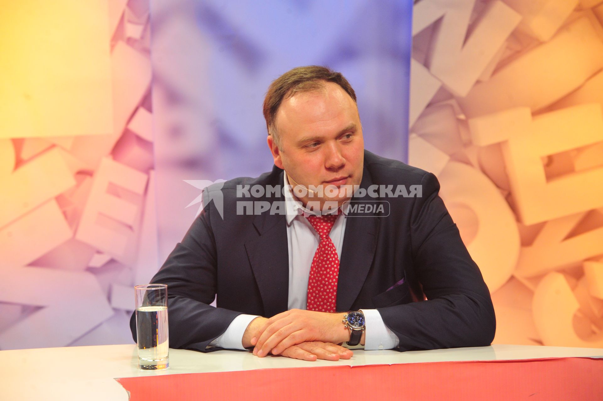 ИД `Комсомольская правда`. Член Общественной палаты РФ, исполнительный директор Ассоциации по защите избирательных прав граждан `Гражданский контроль` Георгий Федоров