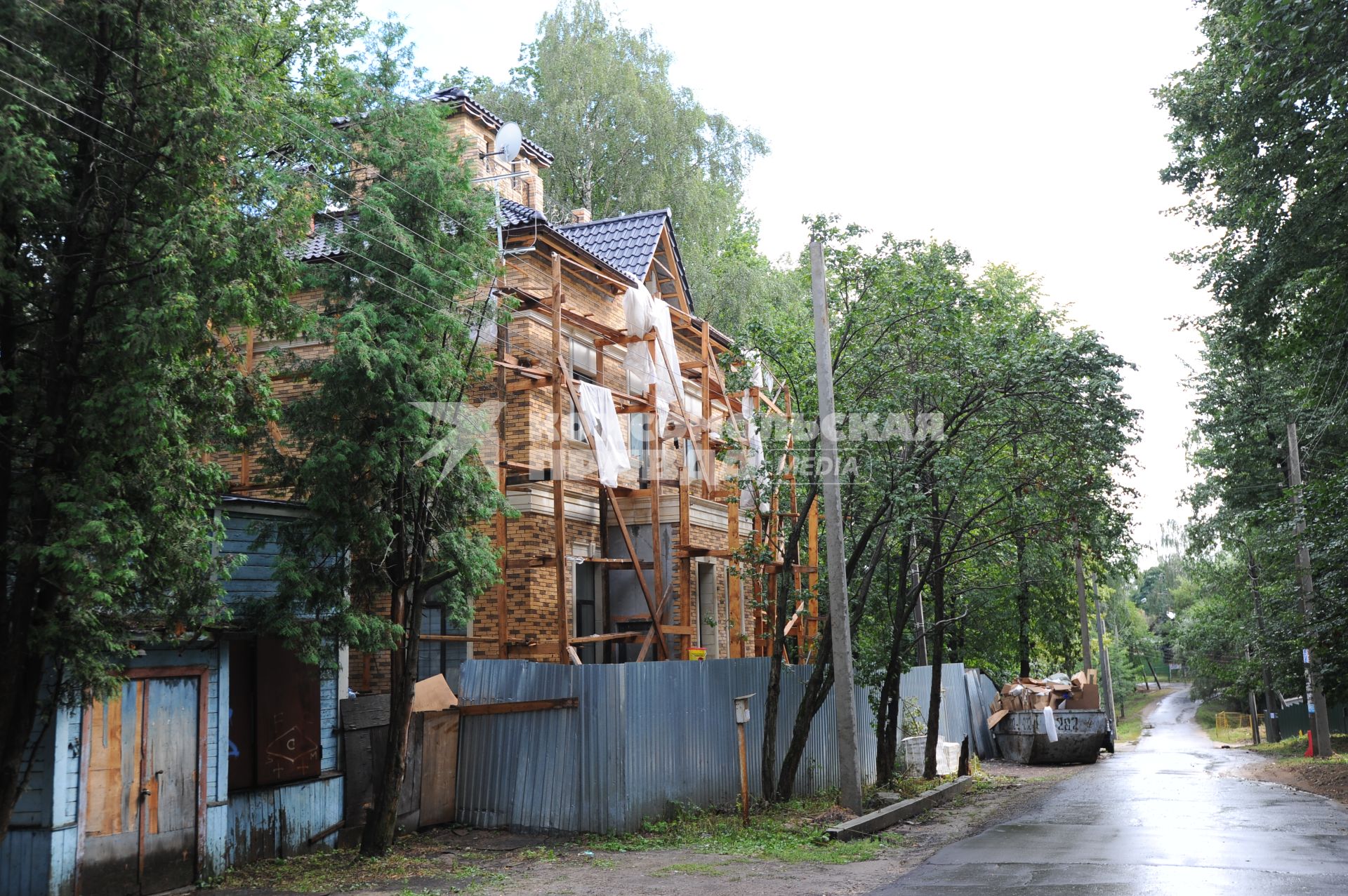 Солнечногорский район. Незаконно построенный жилой дом.