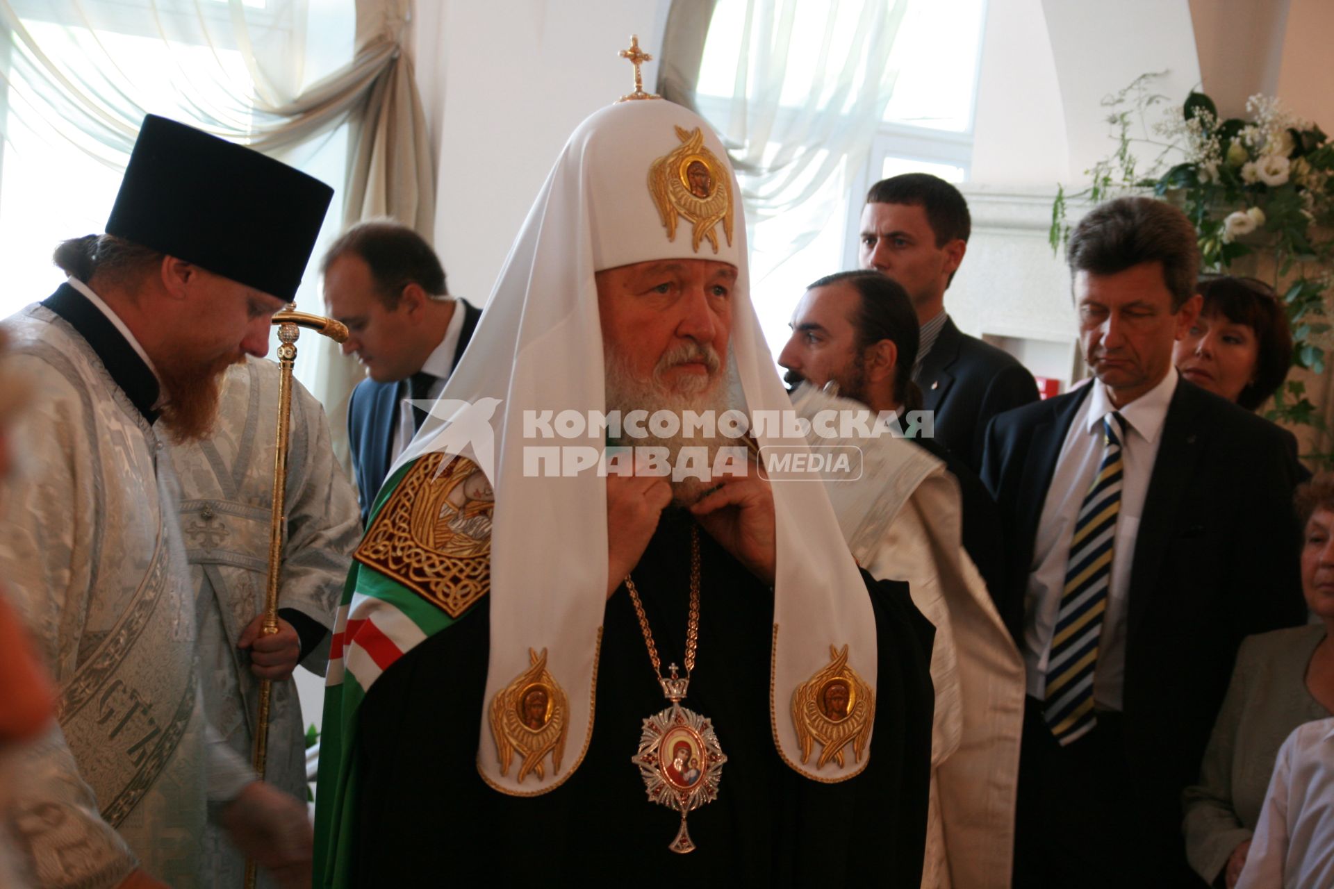 Церемония открытия комплекса зданий Коломенской православной духовной семинарии. На снимке: патриарх Московский и всея Руси Кирилл (в центре)