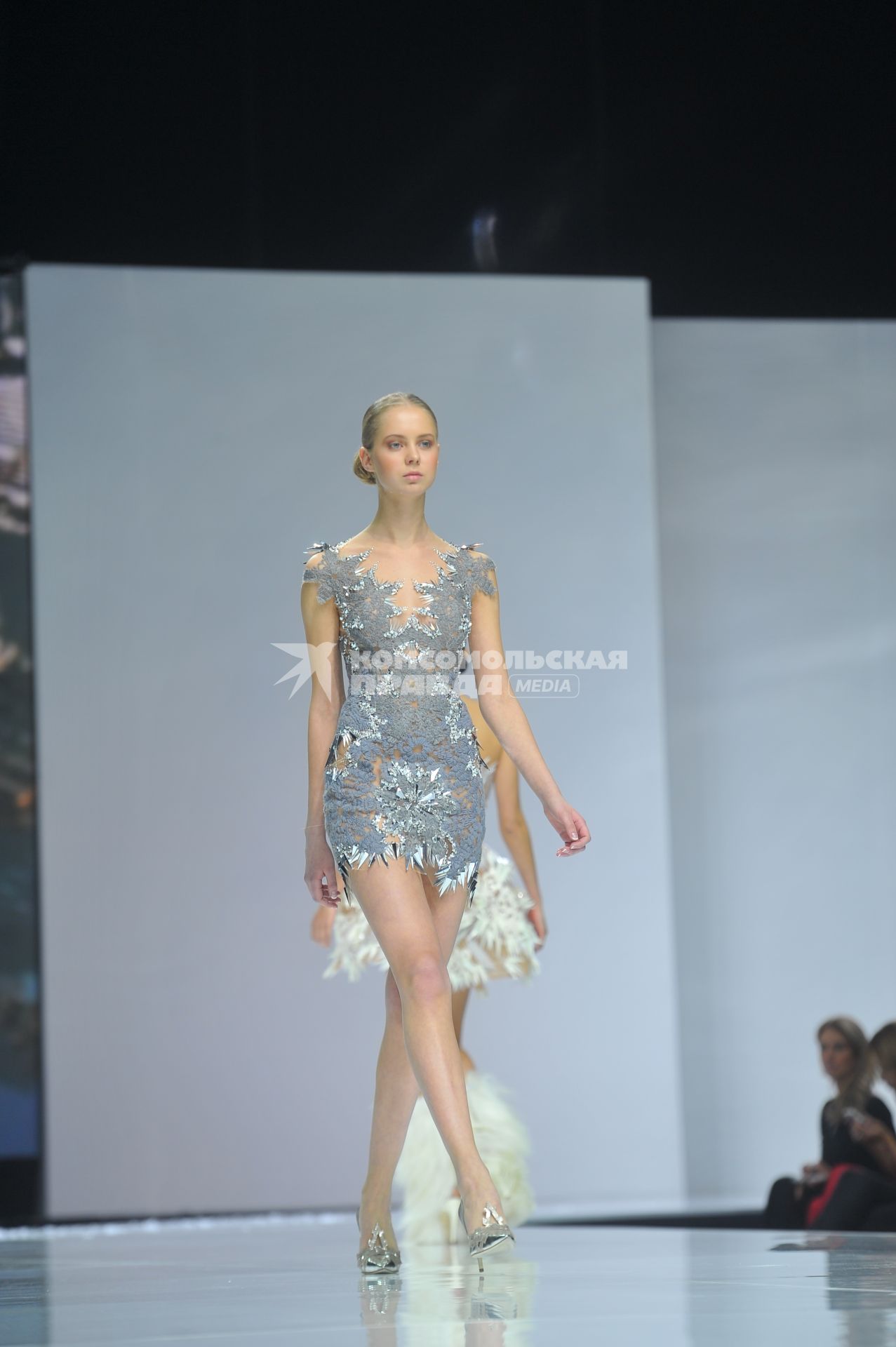 Гостиный двор. Неделя моды в Москве `Volvo Moscow Fashion Week`. Показ коллекции Valentin Yudashkin.