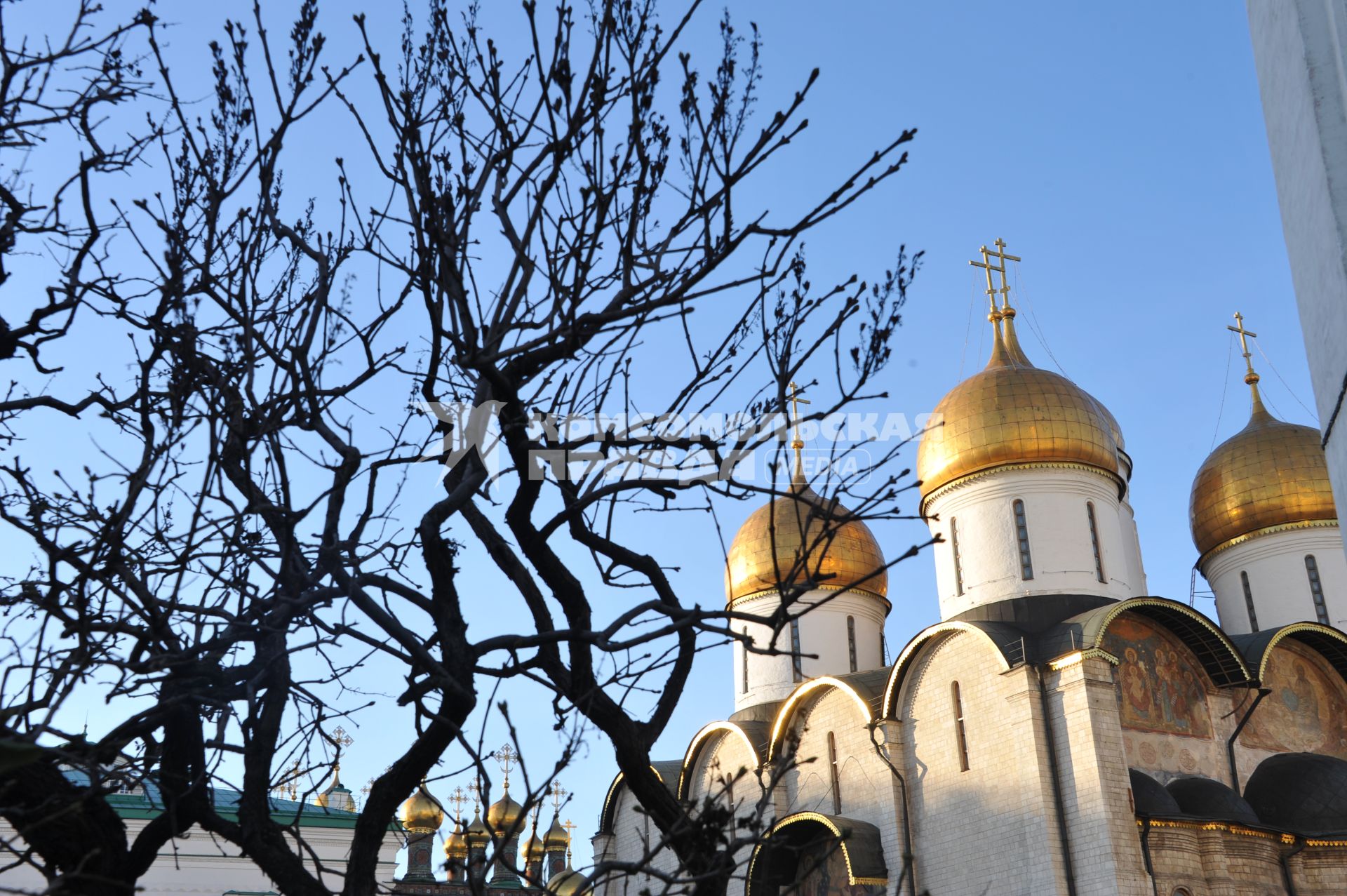 Московский Кремль. На снимке: Успенский собор