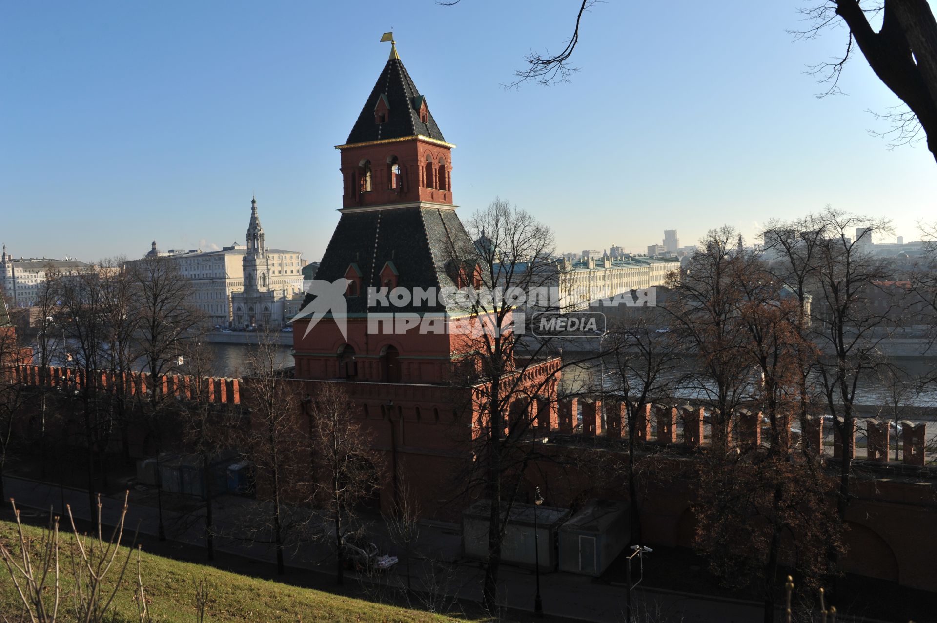 Московский Кремль. На снимке: Набатная башня