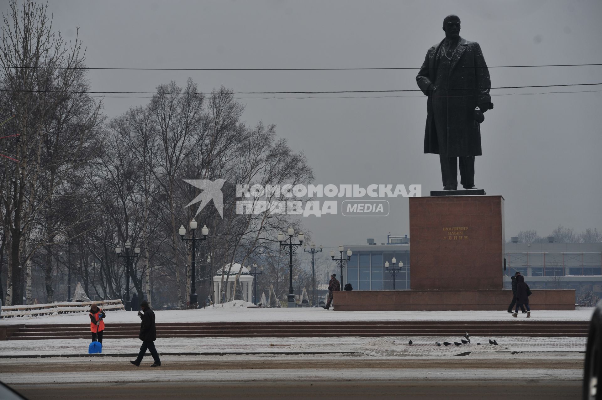 Площадь Ленина. Памятник В. И.Ленину.