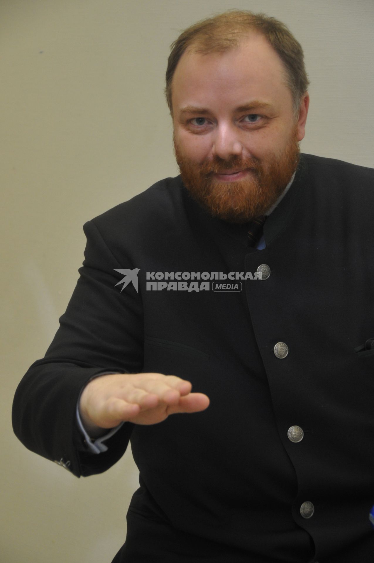 ИД `Комсомольская правда`.  Публицист, главный редактор интернет-журнала `Русский обозреватель` Егор Холмогоров