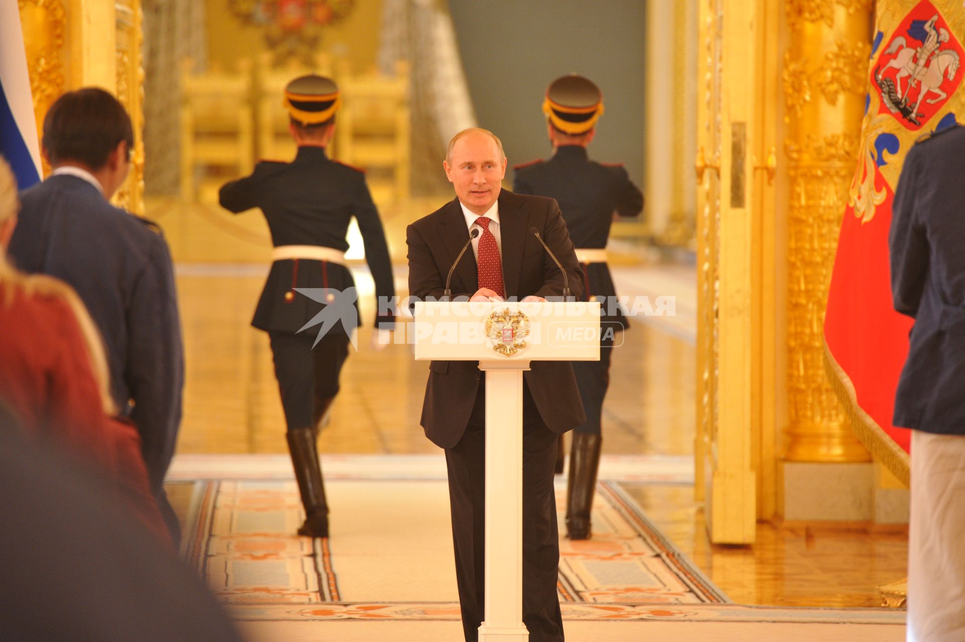 Владимир Путин принял в Кремле членов национальной паралимпийской сборной, победителей и призёров XIV Паралимпийских игр в Лондоне. На снимке: президент России Владимир Путин.