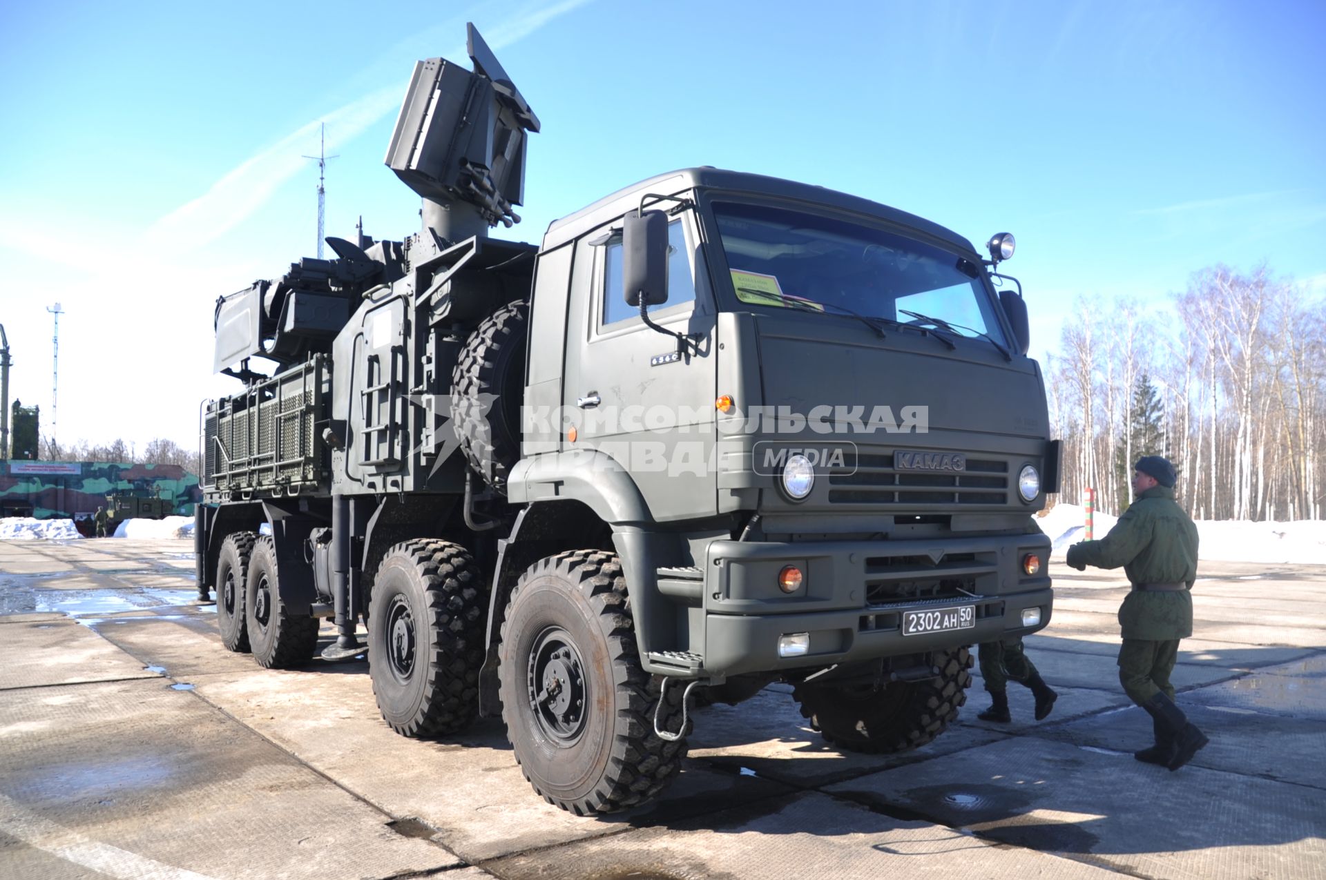 Воинская часть ПВО и воздушно-космической обороны. На снимке: самоходный зенитный ракетно-пушечный комплекс (ЗРПК) `Панцирь-С1`.