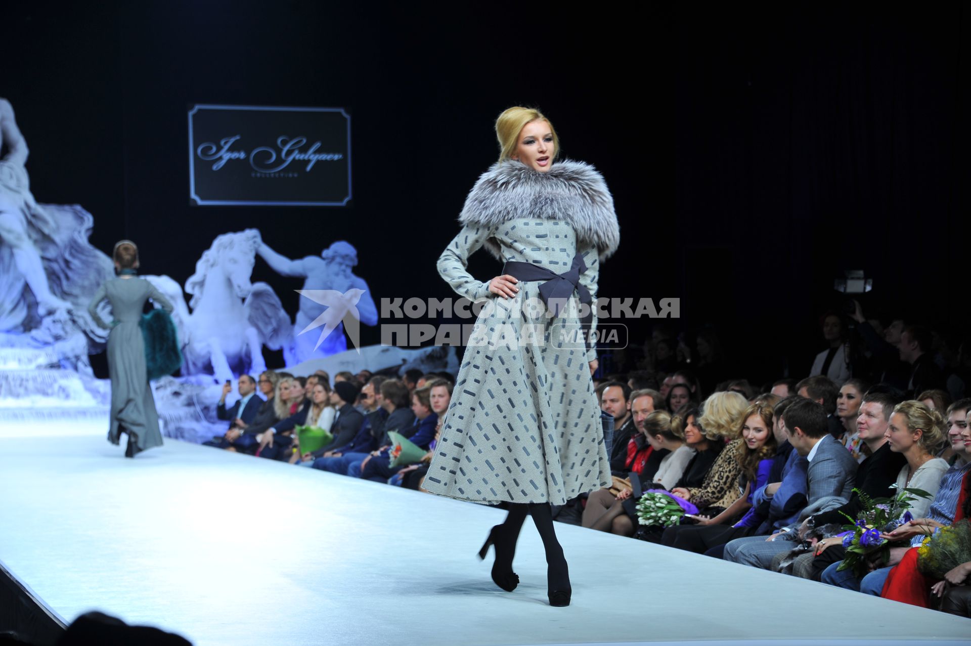 Гостиный двор. Неделя моды в Москве `Volvo Moscow Fashion Week`. Показ коллекции Igor Gulyaev.