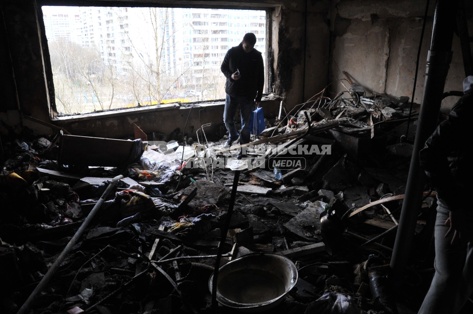 Улица Широкая дом  25/24. Возгорание в жилом доме на северо-востоке Москвы. На снимке: последствия пожара.