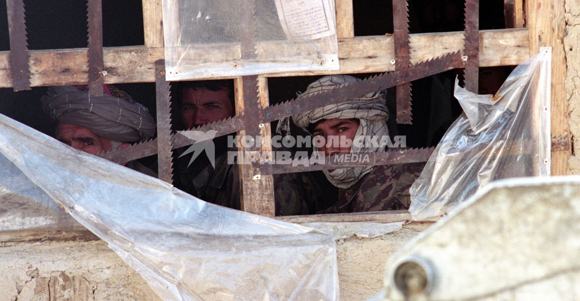 Афганистан. Кундуз. Гражданская война с 2001 года - война НАТО. На снимке: пленные талибы.