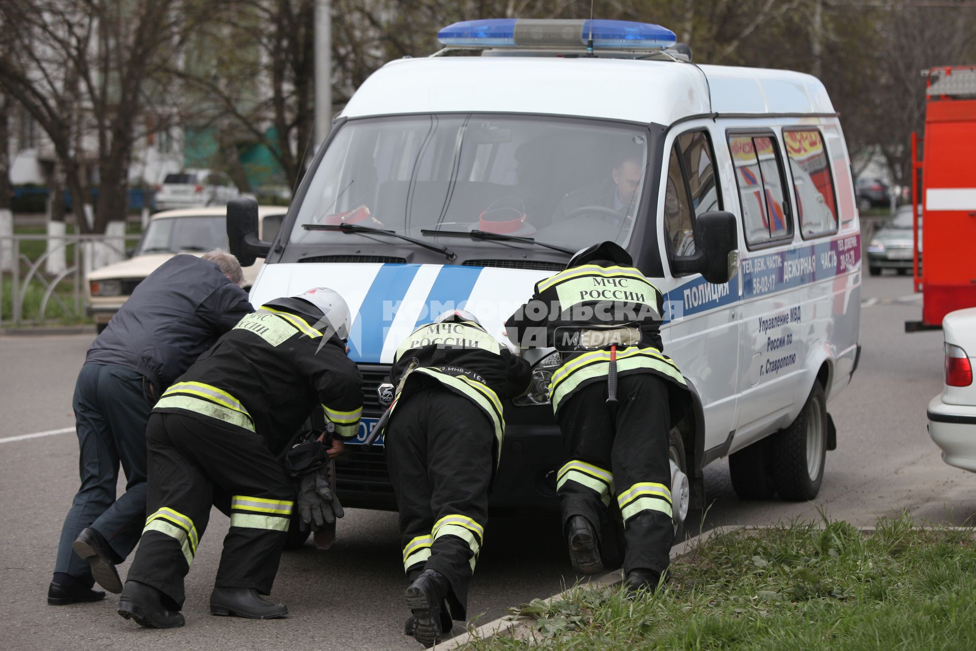 В Ставрополе штормовым ветром сорвало крышу с регионального колледжа (ПТУ)