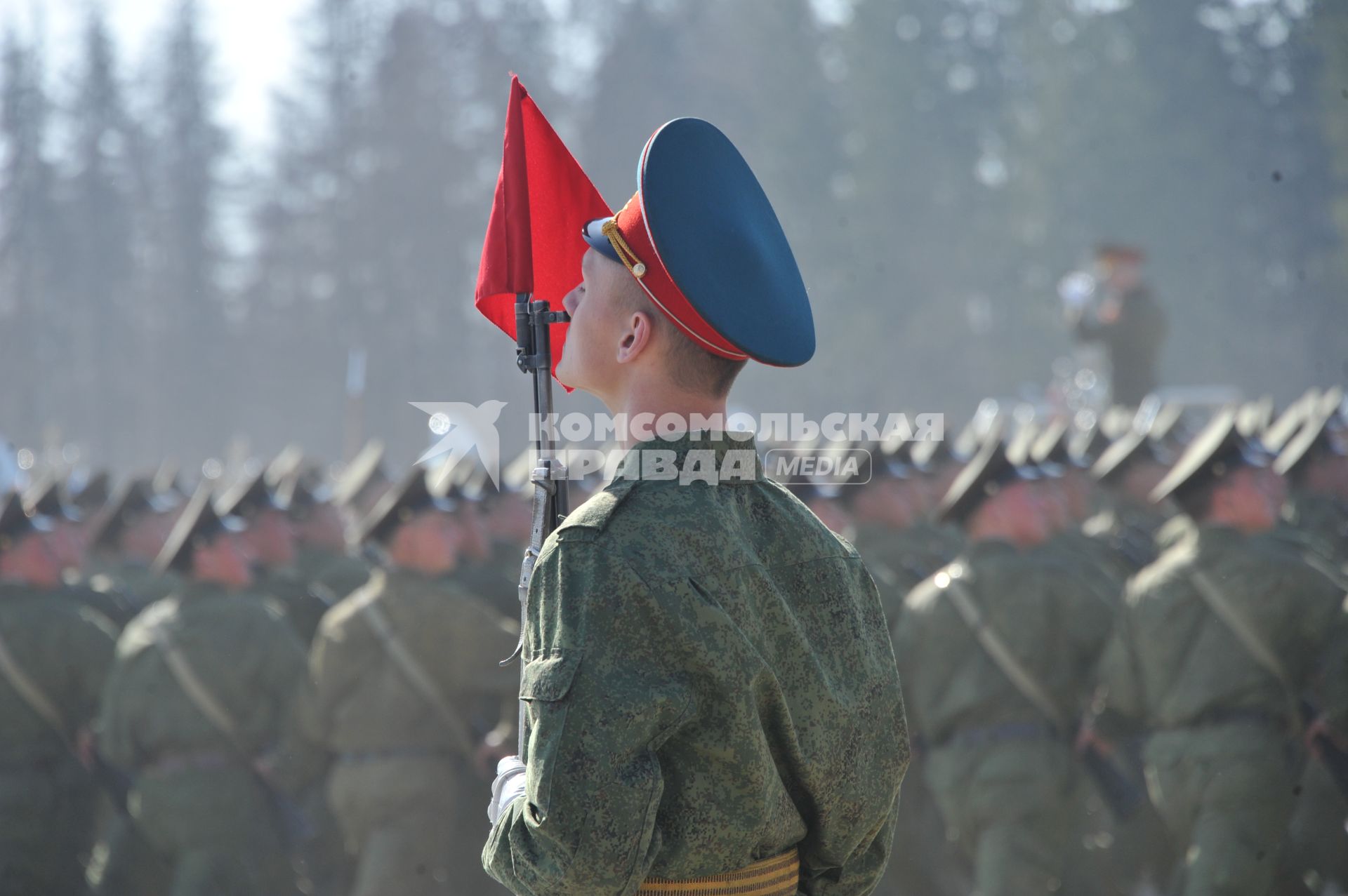 Полигон Алабино. Репетиция парада Победы. На снимке: линейный