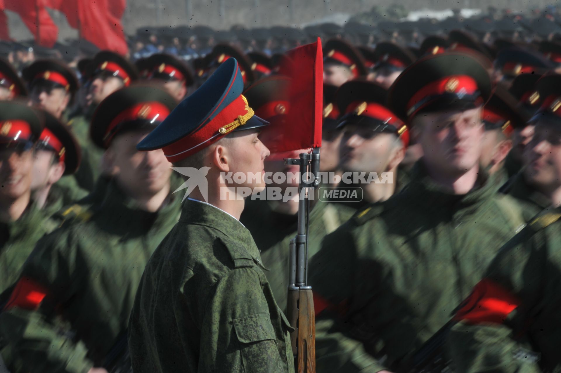 Полигон Алабино. Репетиция парада Победы. На снимке: линейный